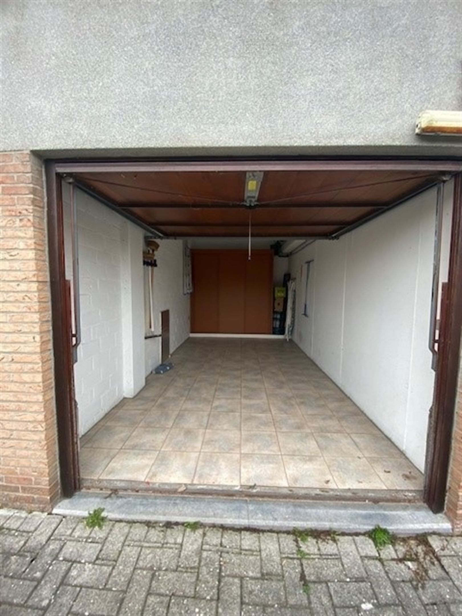 garage te huur foto 2