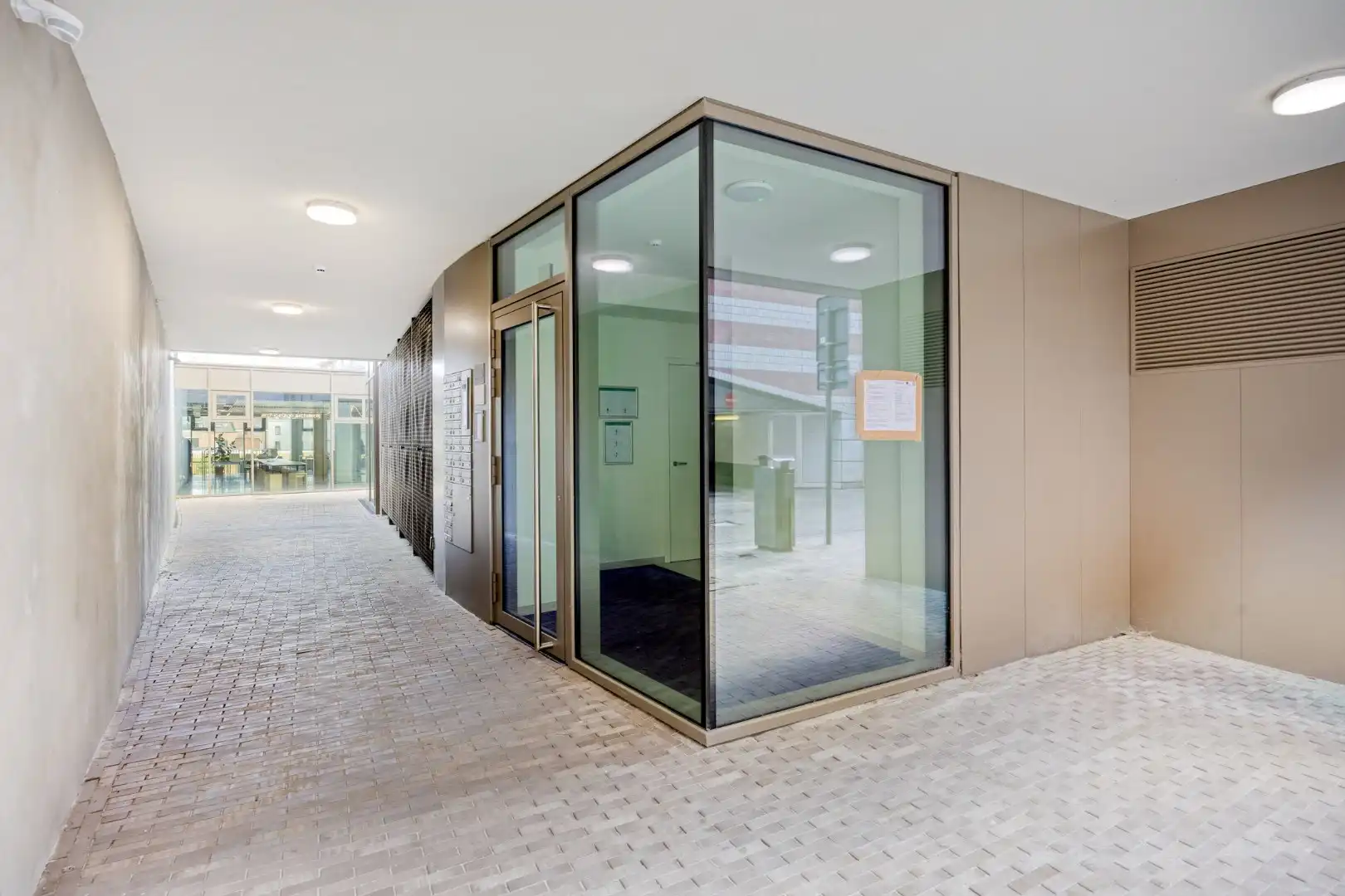 Nieuwbouw studio met 15,1m2 terras in hartje Leuven met kelderberging en parkeermogelijkheden! 6% BTW mogelijk! foto 4