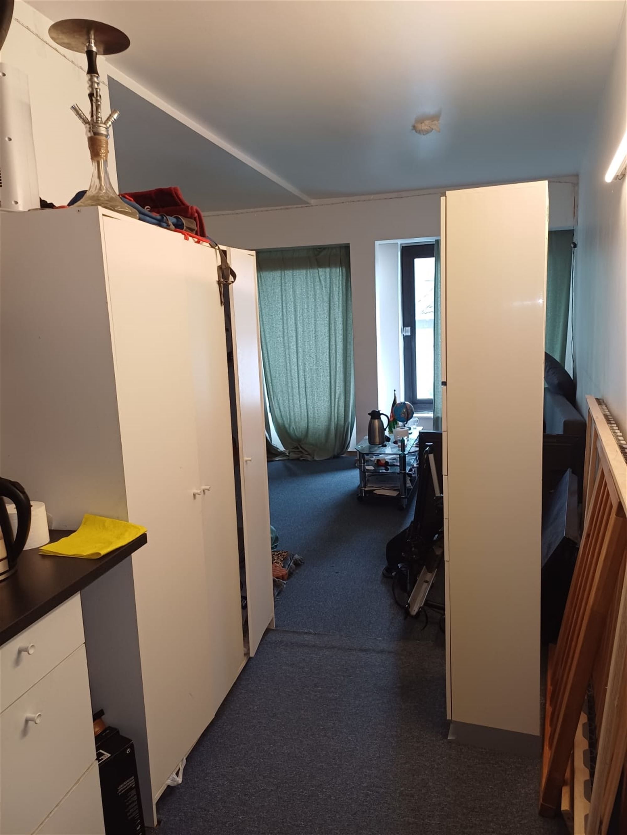 gebouw met 8 te renoveren 2 slaapkamerappartementen foto 10