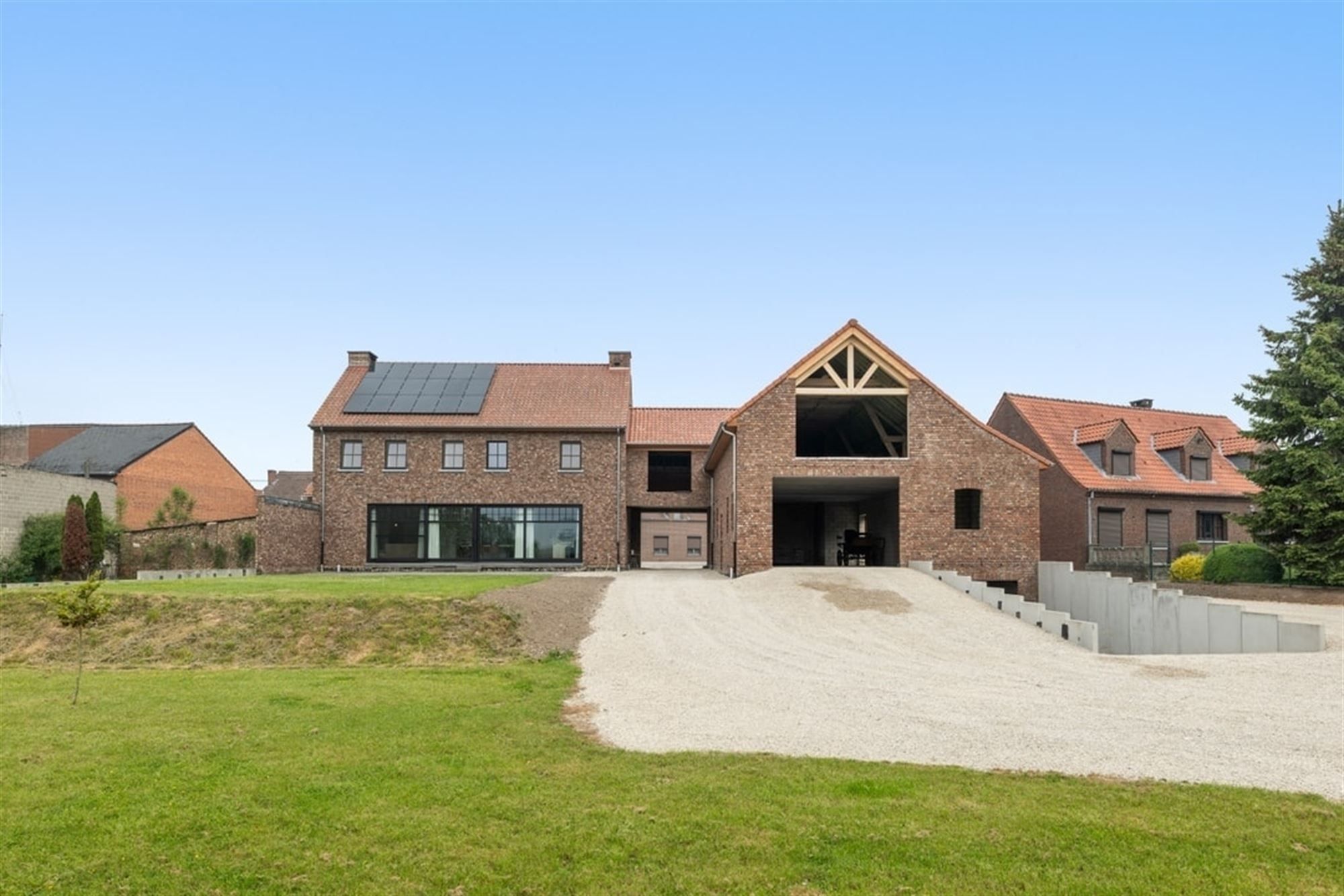 UNIEKE LANDELIJKE GEZINSWONING MET BIJBOUW VAN 320M² OP PRACHTIG PERCEEL  foto 47