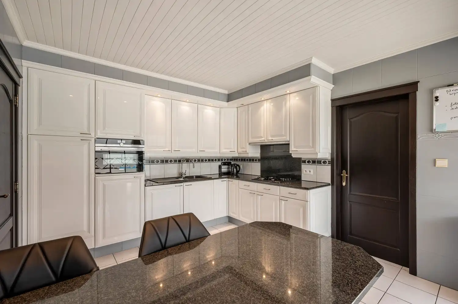 Landhuis met zwembad en 2 tot 4 slaapkamers foto 16