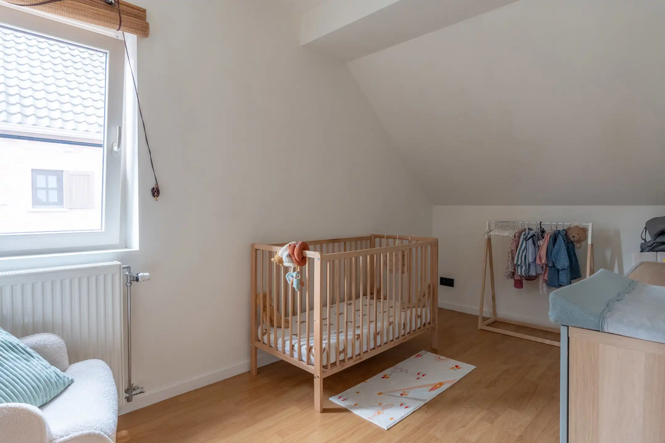 Instapklare 3 slaapkamerwoning met bureau en tuin te Turnhout foto 19