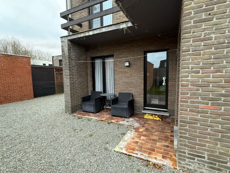 Gelijkvloers appartement met garage te huur. foto 10