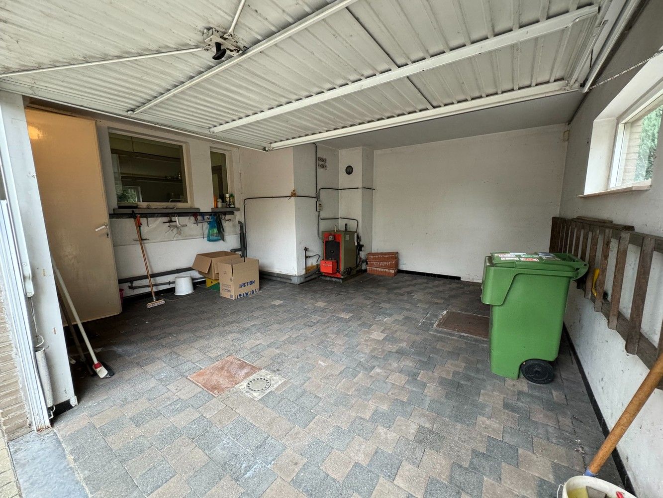 Te koop: Grote woning met unieke tuin foto 24