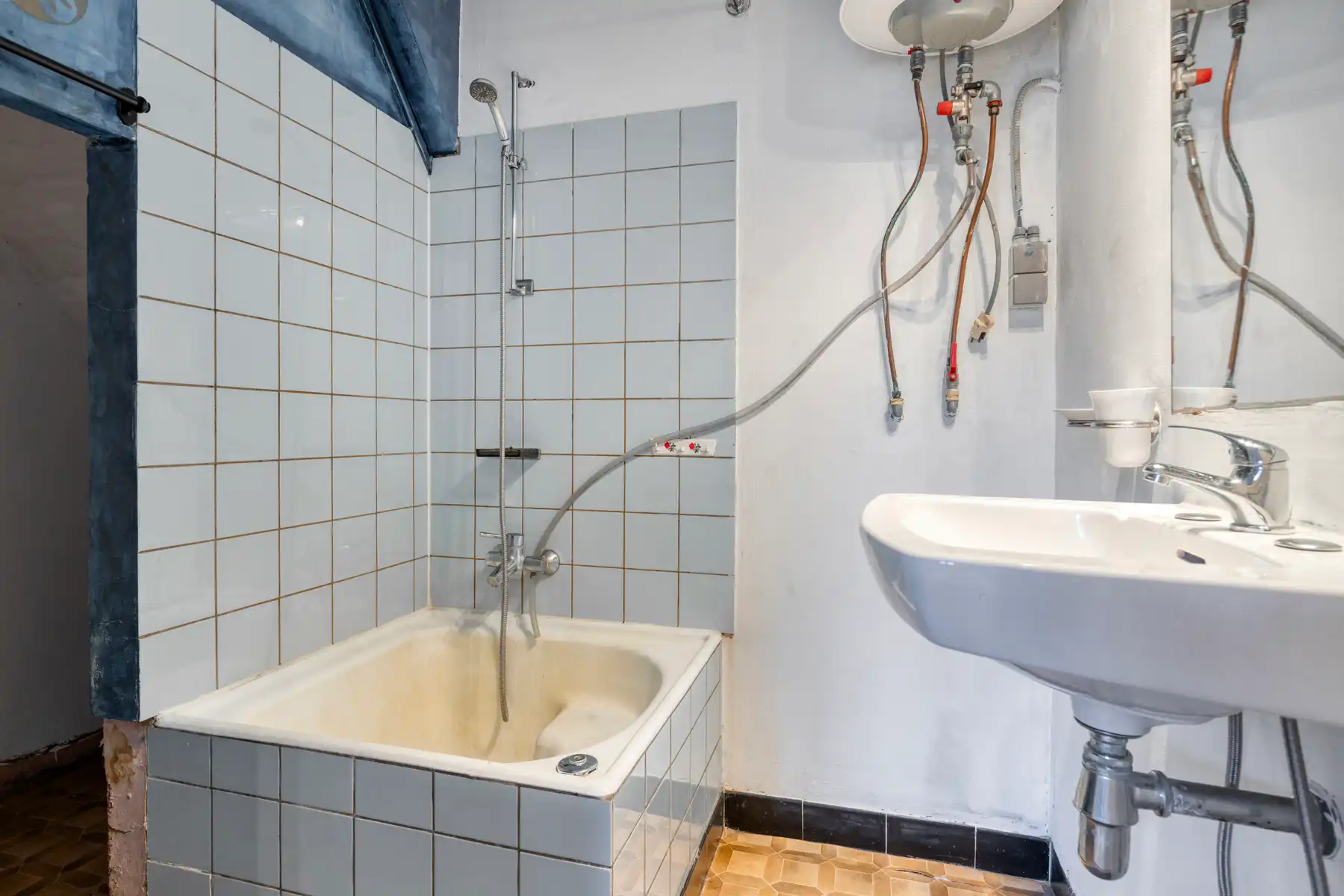 Gelijkvloers appartement met 2 slaapkamers nabij het centrum foto 9