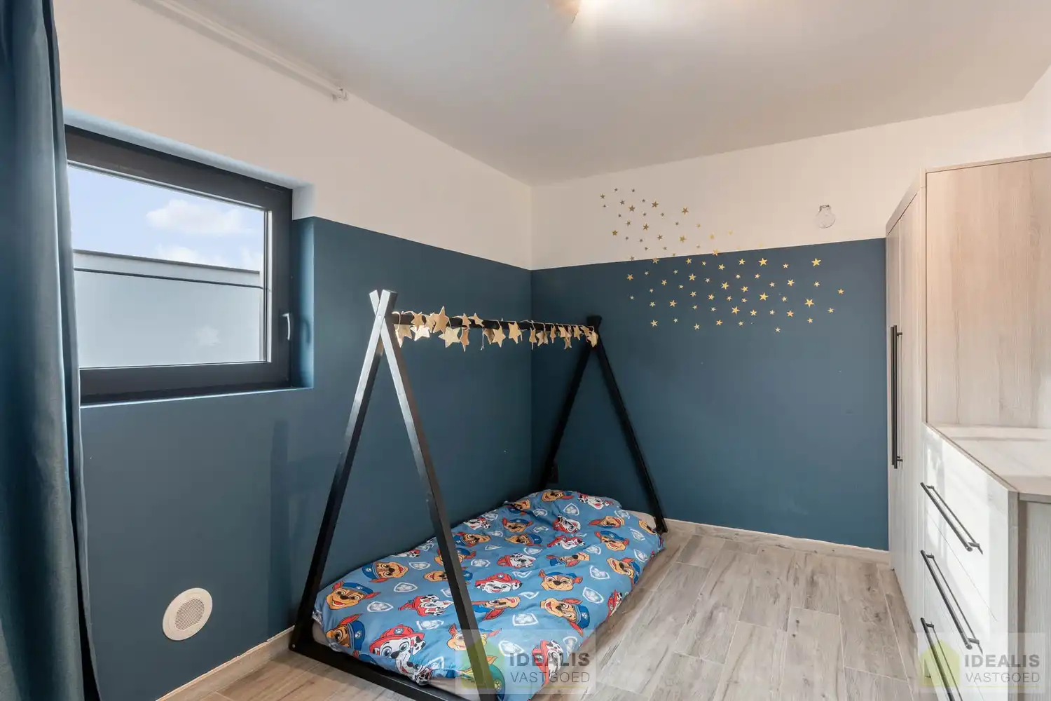 RECENTE, PERFECT ONDERHOUDEN EN MODERN OPGETROKKEN WONING foto 32