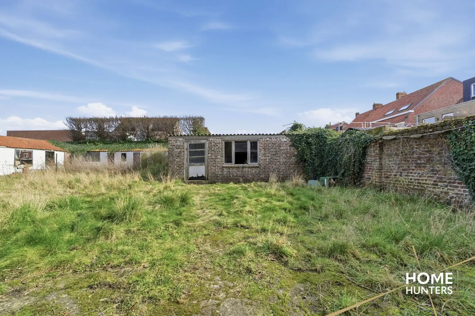 Karaktervolle renovatiekans op topligging in Ieper – 4 slaapkamers, ruime tuin en garage met achteruitgang foto 29