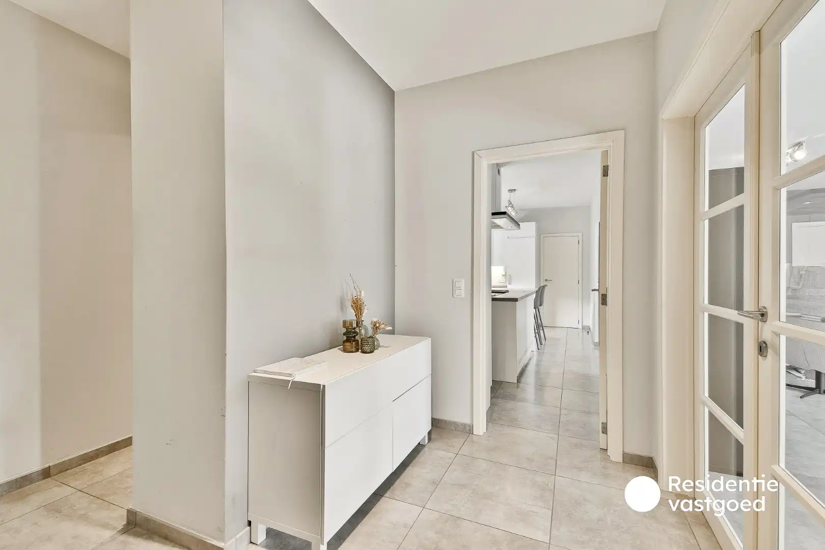 Instapklare en alleenstaande bungalowwoning foto 10