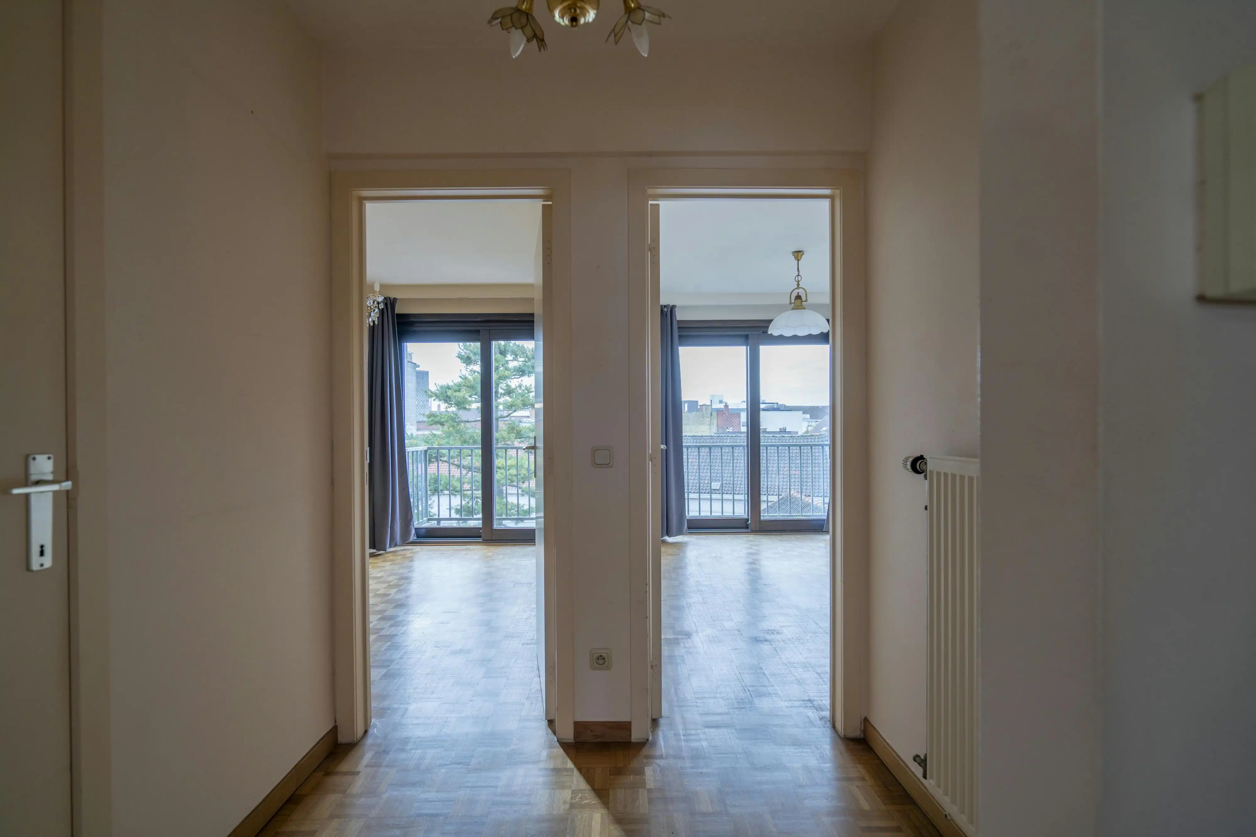 Te koop: lichtrijk 2-slaapkamerappartement in Kortrijk foto 9