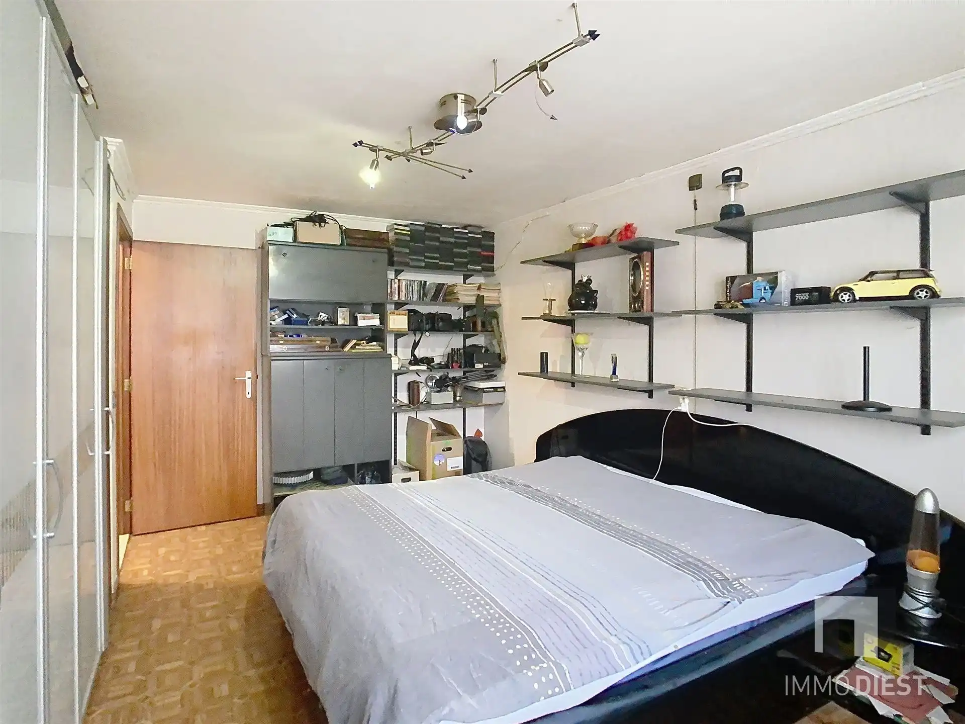 Stevige stadswoning met 4 slaapkamers in centrum Halen  foto 24