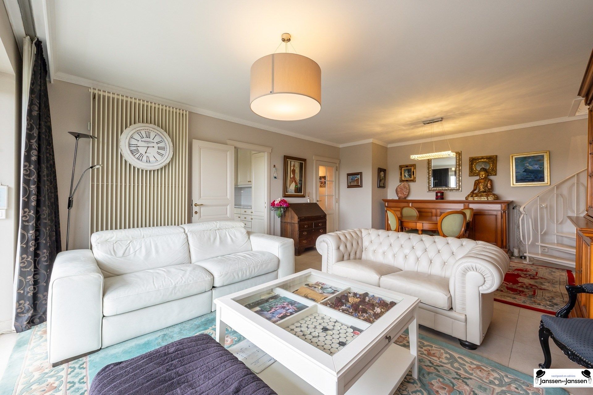 Uniek appartement met prachtig dakterras en panoramisch uitzicht foto 7