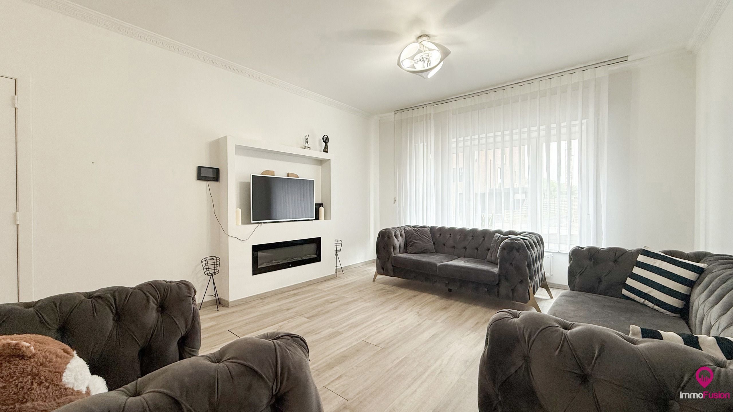 Instapklare woning met 4 slaapkamers – gerenoveerd in 2023! foto 6