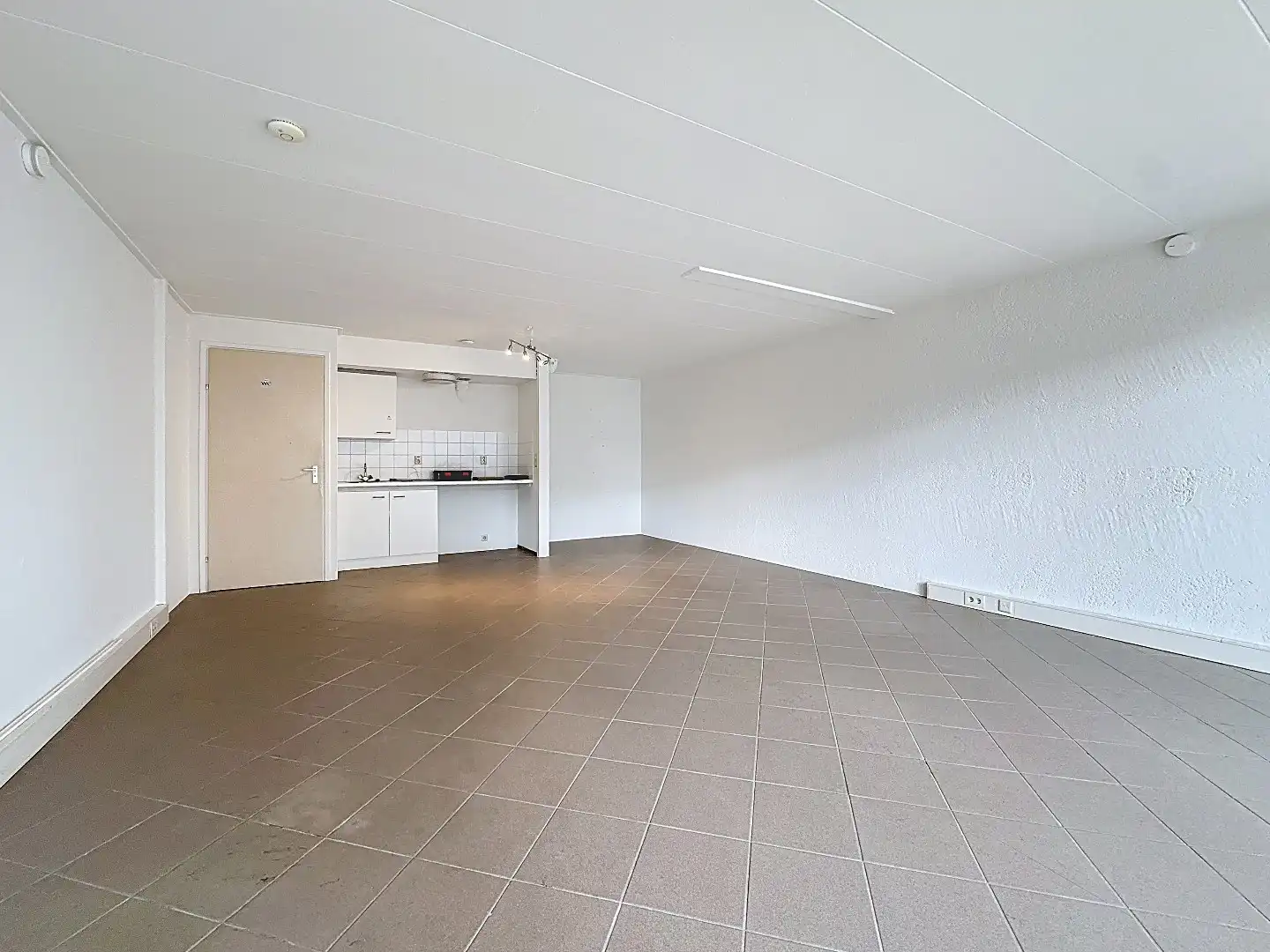 Winkelpand te koop op toplocatie  foto 8