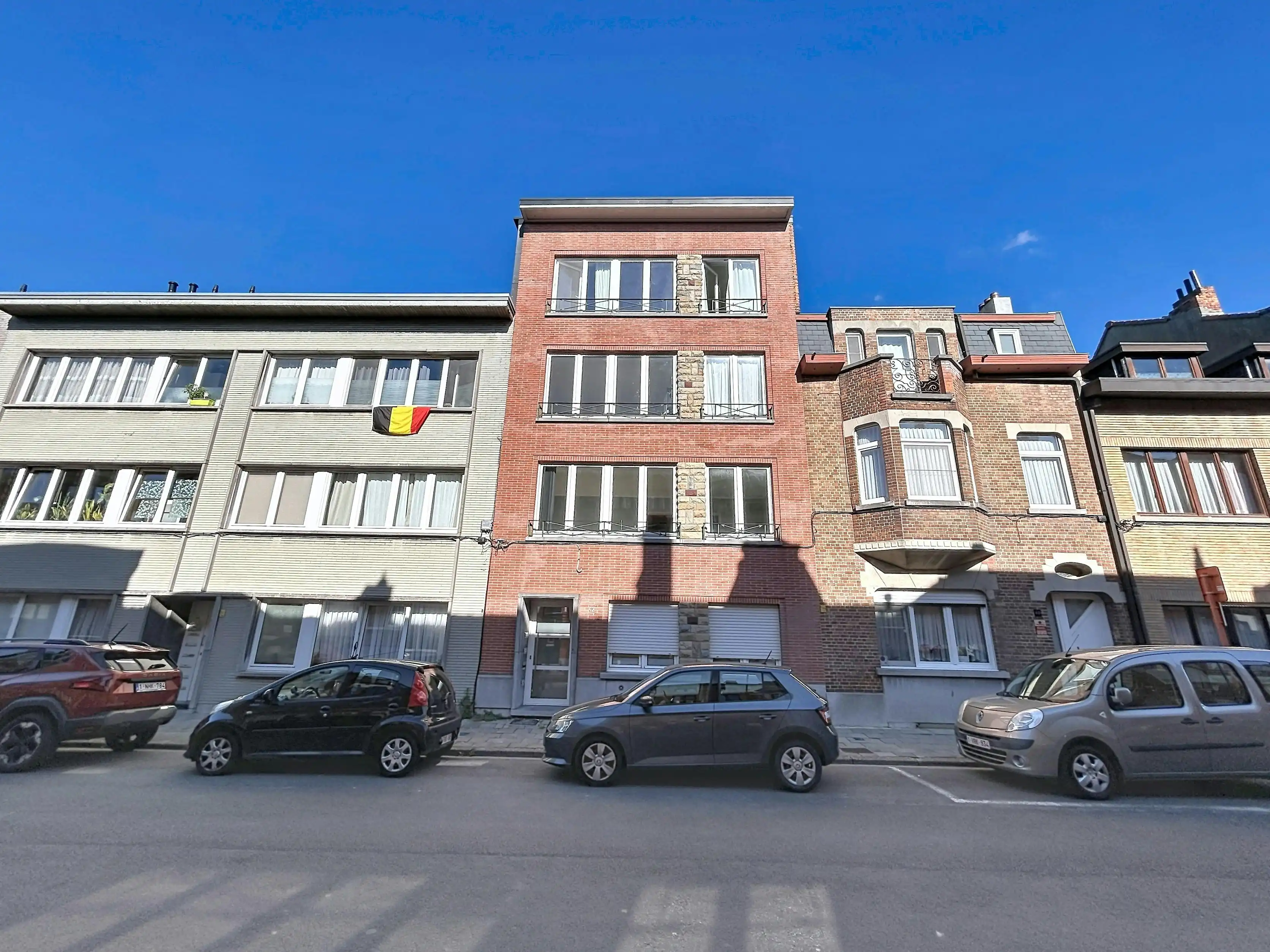 Te renoveren appartement met 2 slaapkamers in Vilvoorde foto {{pictureIndex}}