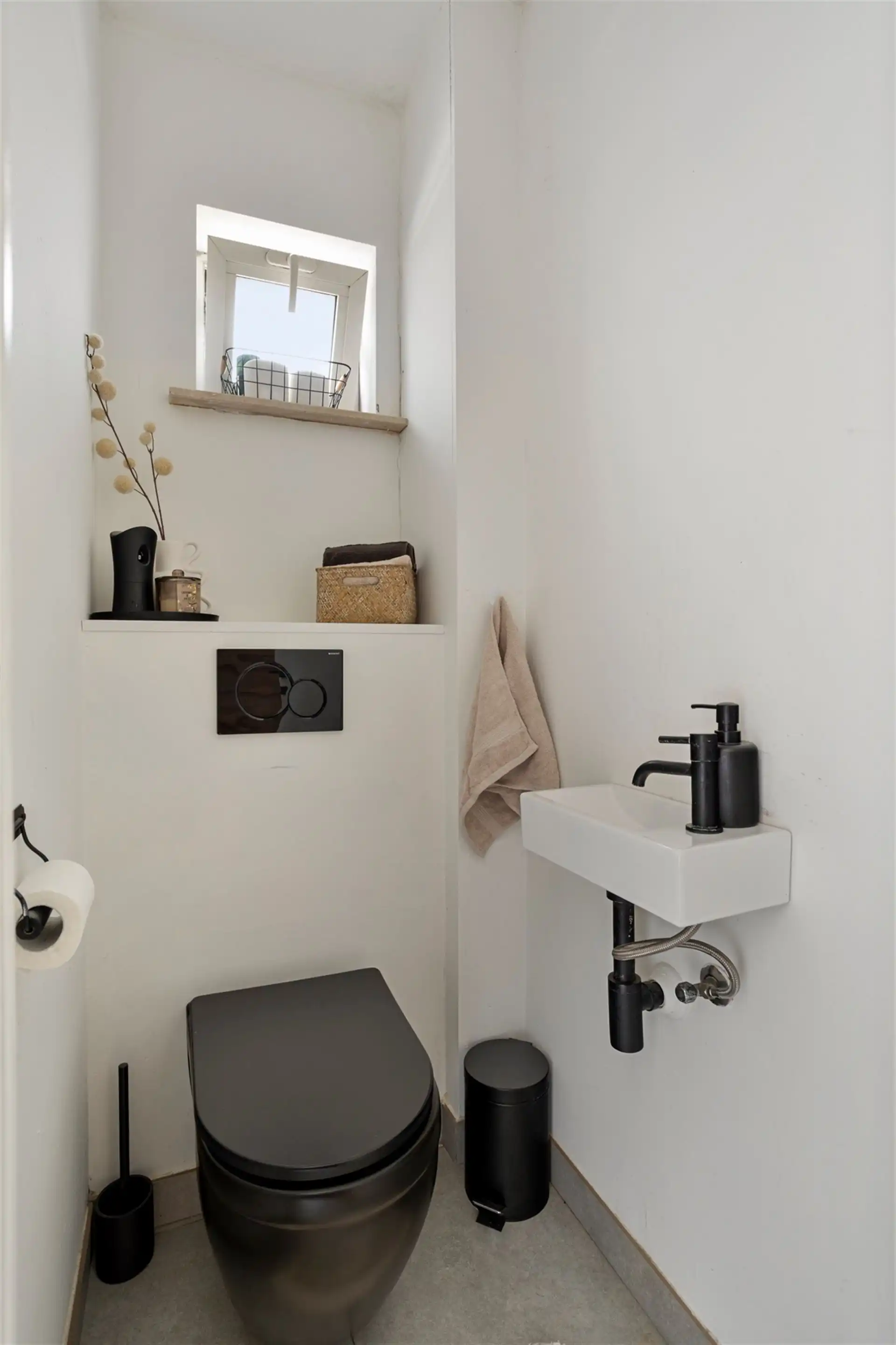 Instapklare woning met 3 slaapkamers en garage.  foto 10