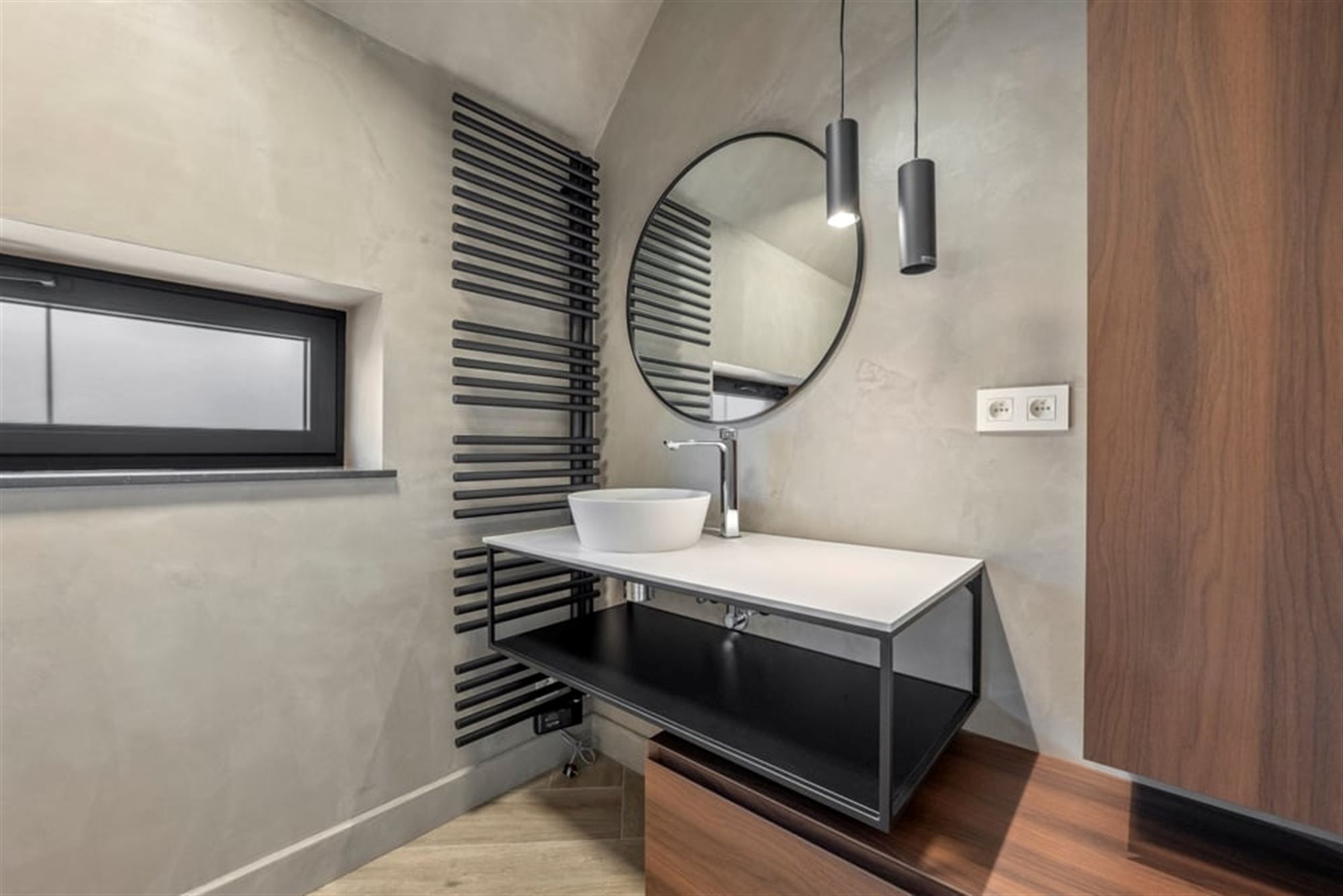 PRACHTIG GERENOVEERD APPARTEMENT MET 2 TERRASSEN TE HUUR MIDDENIN HET CENTRUM VAN SINT-TRUIDEN  foto 12