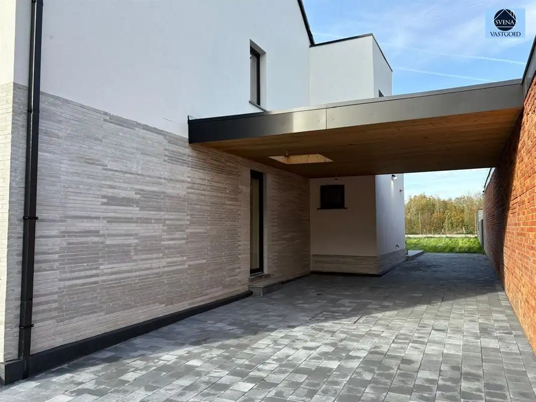 ZEER MOOIE WONING MET 4 SLAAPKAMERS foto 2