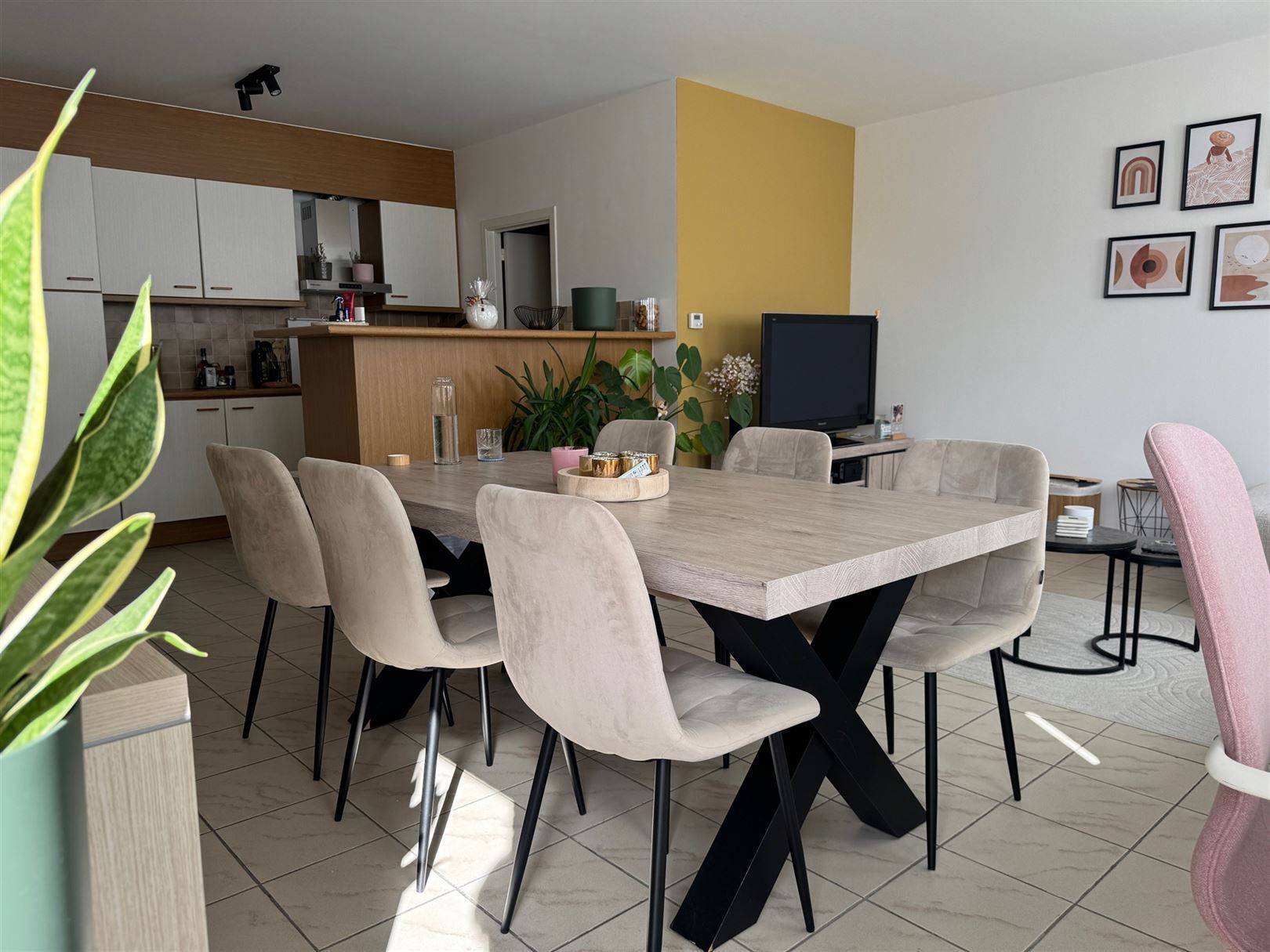 Lichtrijk appartement met 1 slaapkamer foto 5