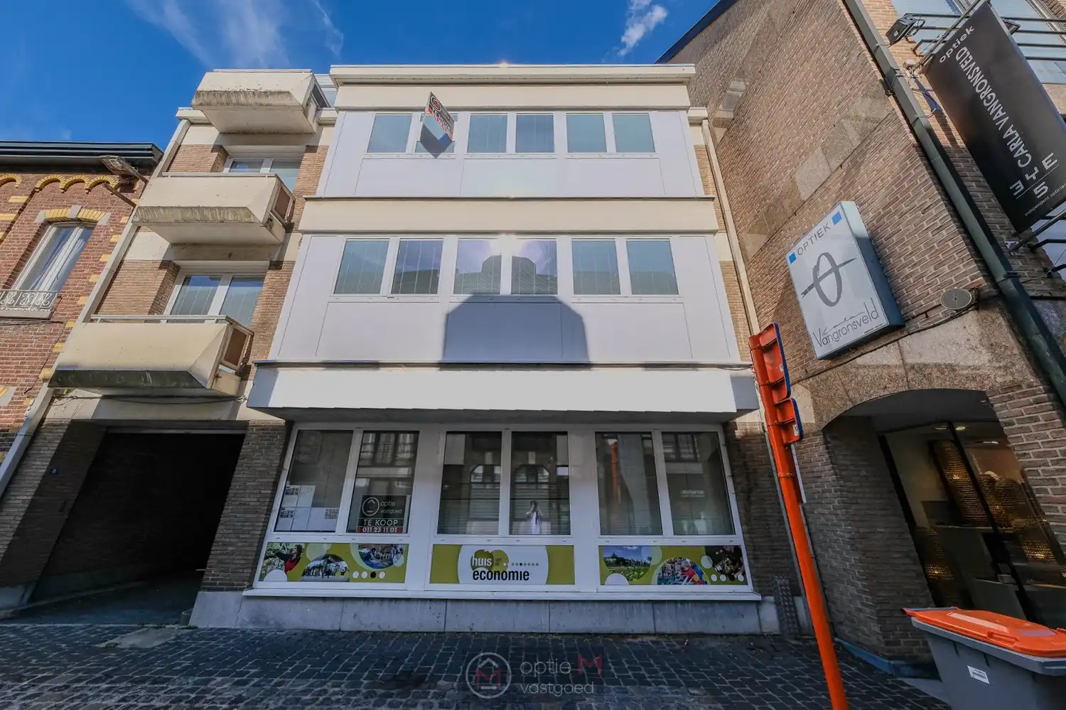 RUIM KANTOORGEBOUW OP TOPLIGGING IN BILZEN foto 2