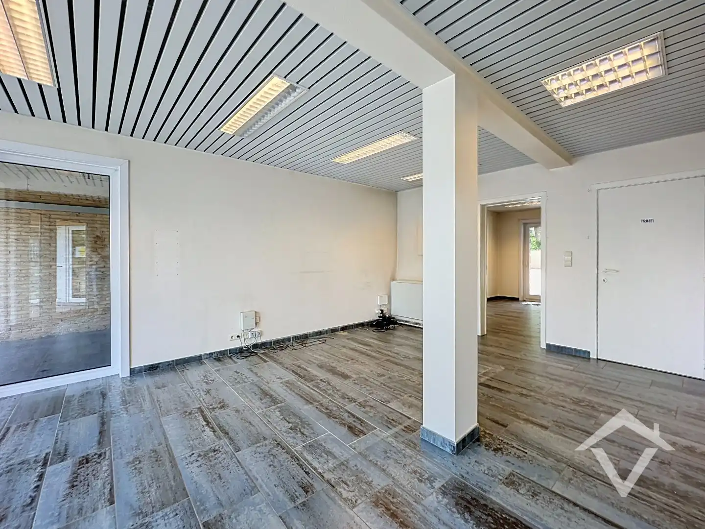 Kantoorruimte te koop in Oudenburg  foto 4
