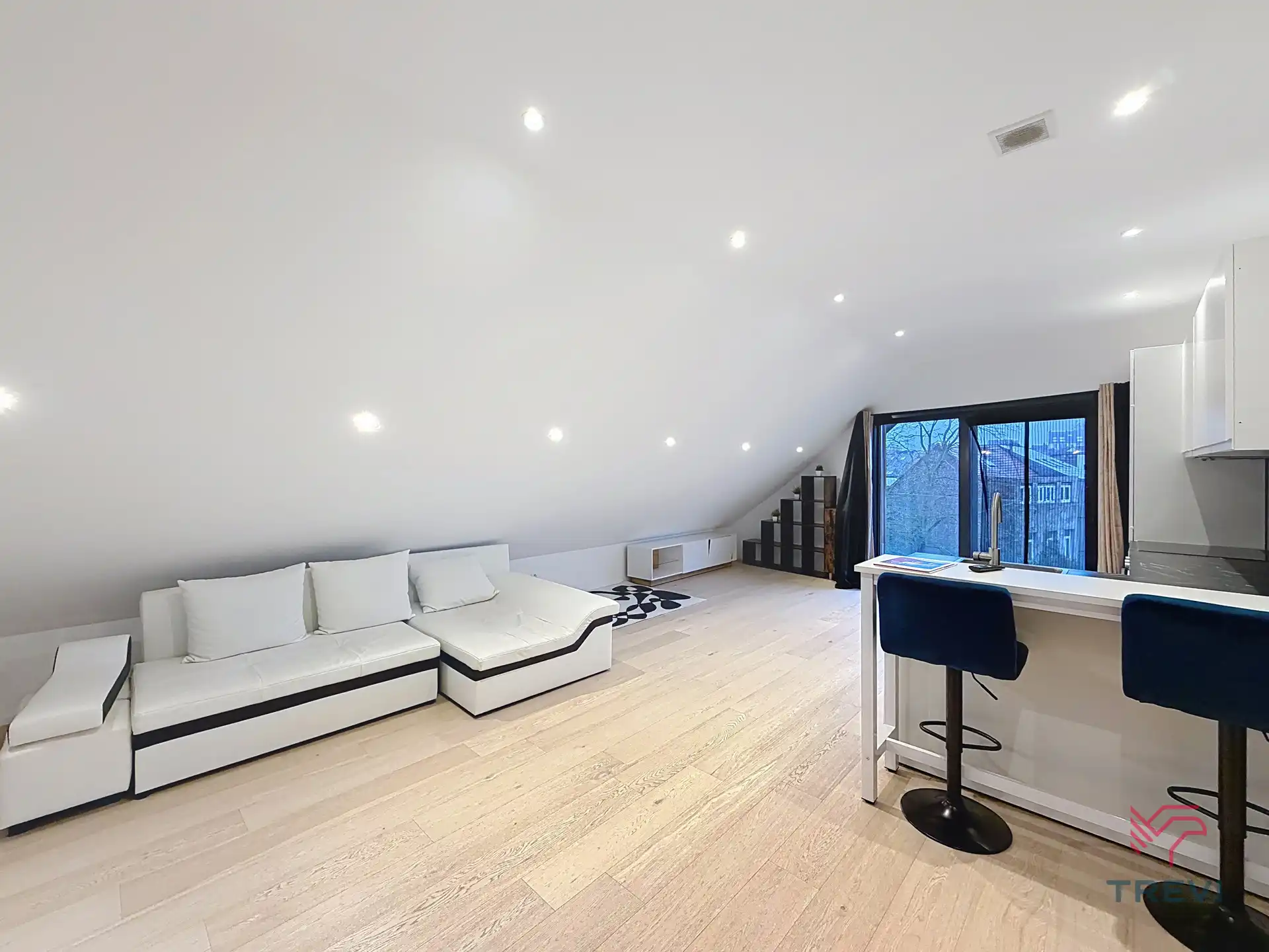 3 kamerappartement in een recent gebouw  foto 2