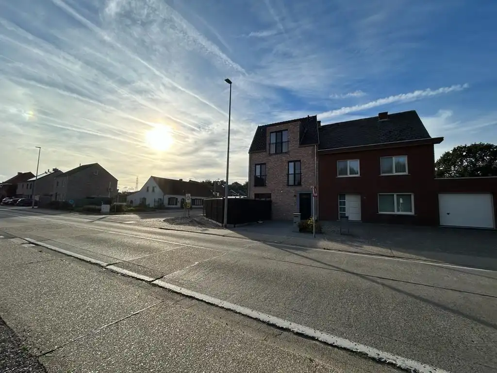 Leuke appartement van 52 m² met terras te Ginderbuiten, Mol! foto 17
