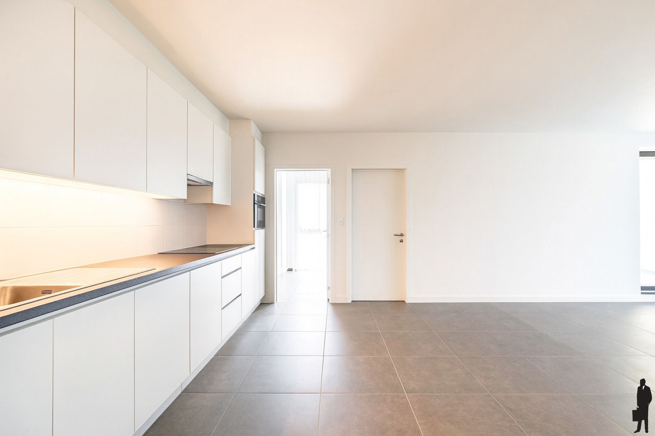 Centraal gelegen, recent appartement van 100m² met 2 slpks foto 4