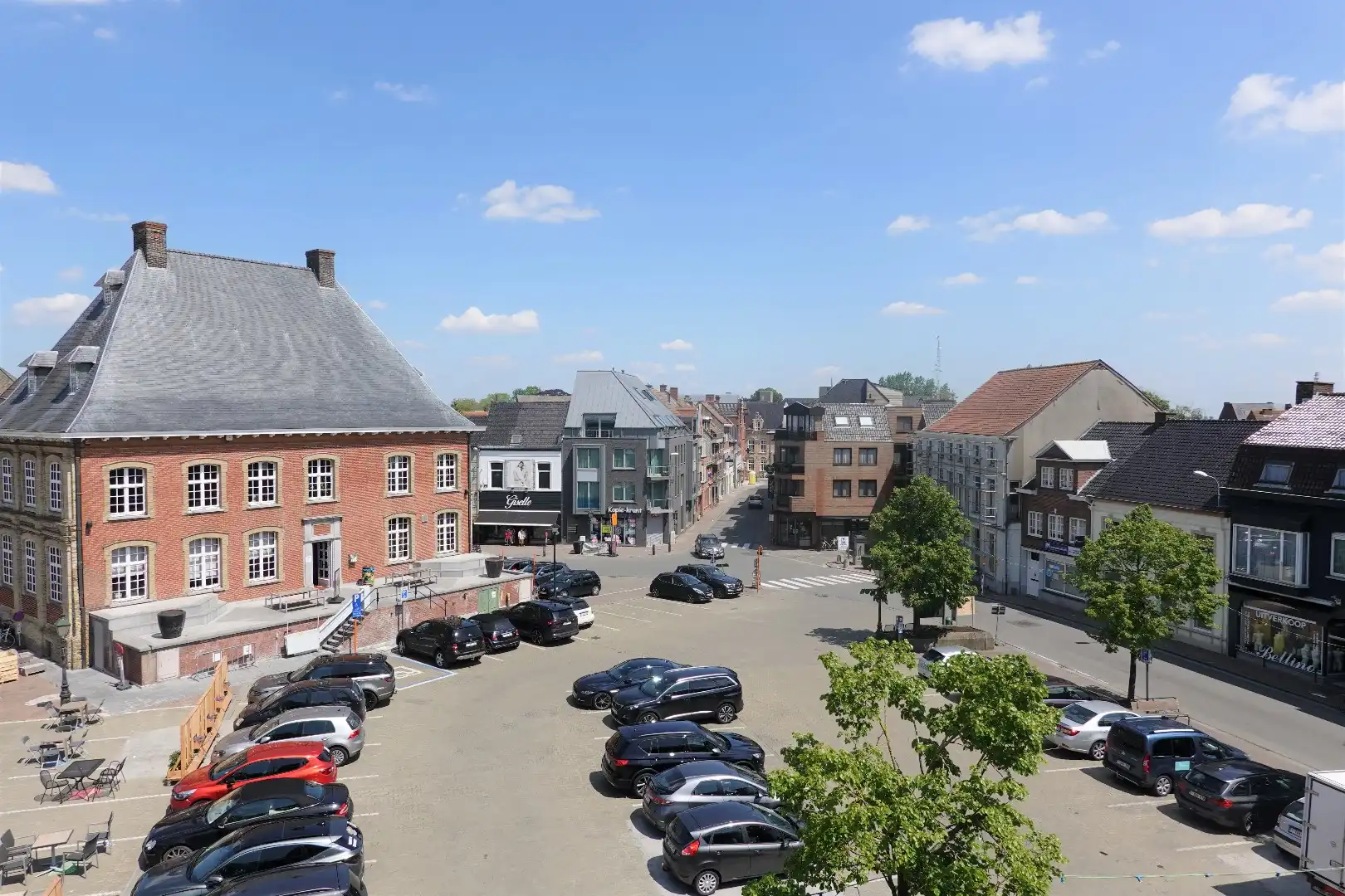 Prachtig appartement op de markt van Torhout foto 4