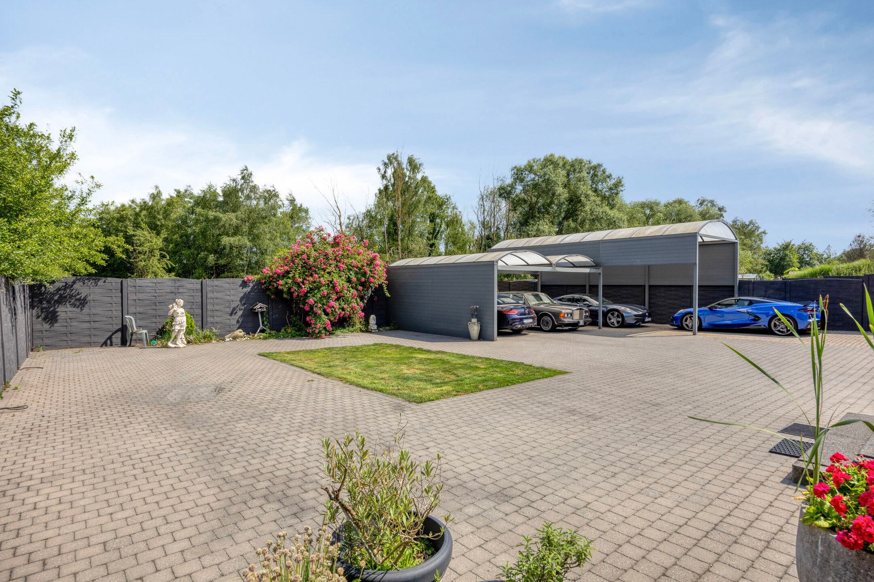 Karaktervolle villa met veel mogelijkheden in Lommel! foto 37