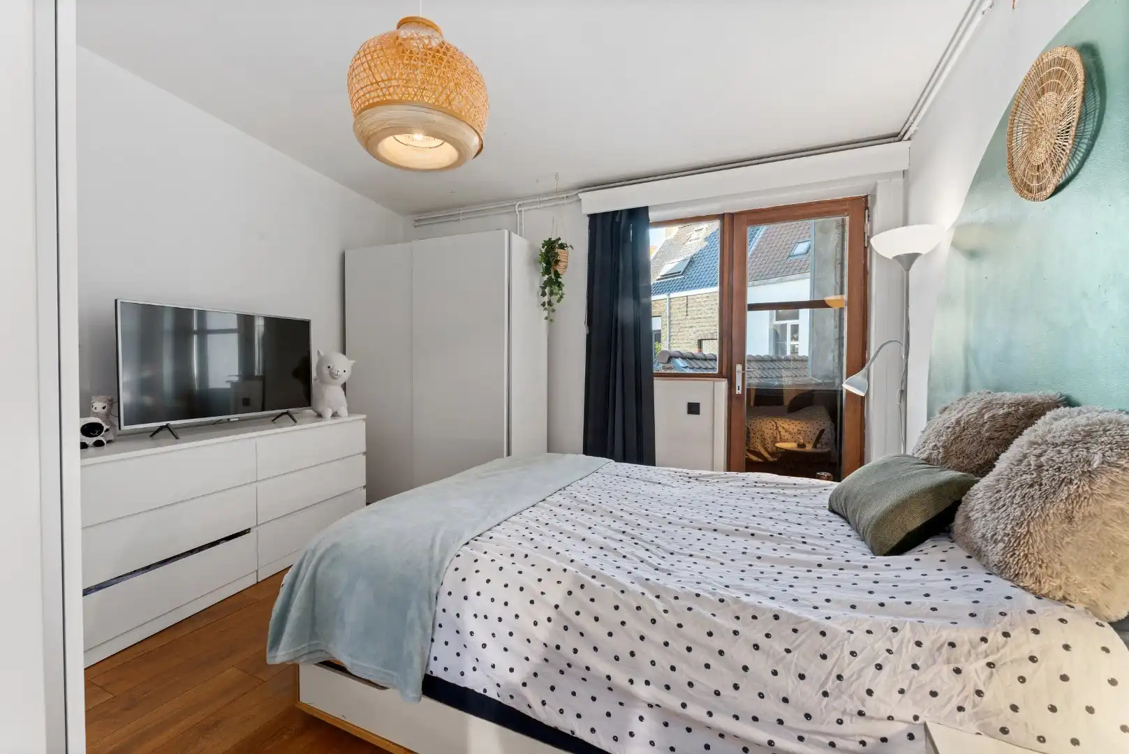 Appartement met 2 terrassen en een autostaanplaats foto 10