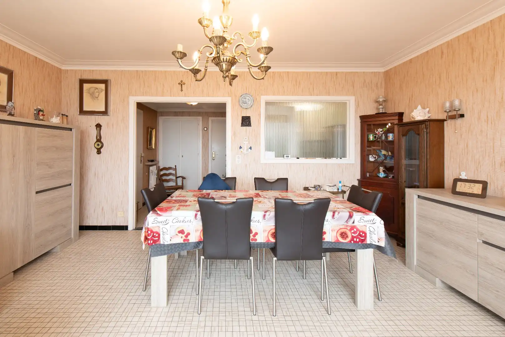 Ruim en lichtrijk 3-slaapkamerappartement op de zeedijk van Middelkerke, met een ongeëvenaard uitzicht op zee! foto 10