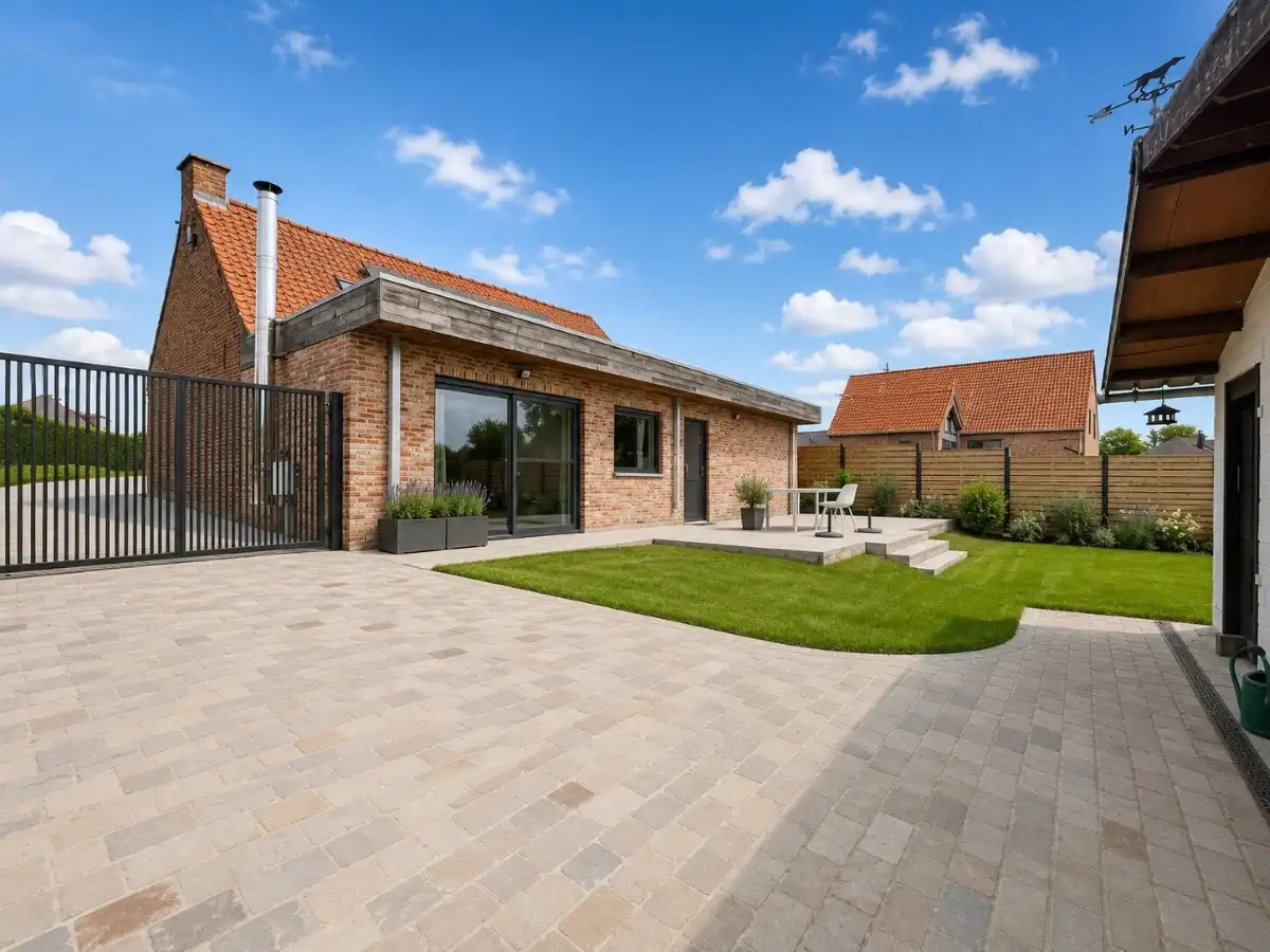 Hoofdfoto van de publicatie: Passendale - Landelijk gelegen woning met ruime tuin & moestuin