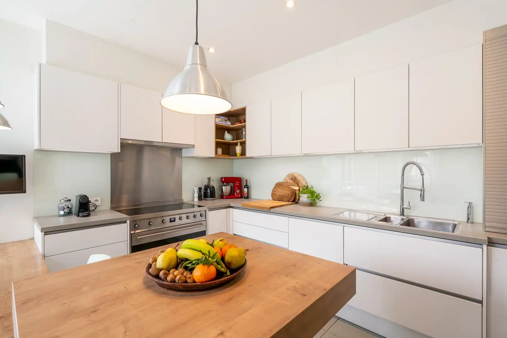 Uitzonderlijke villa van 320 m² gelegen in het pittoreske Leut, op een boogscheut van de Maas! foto 12