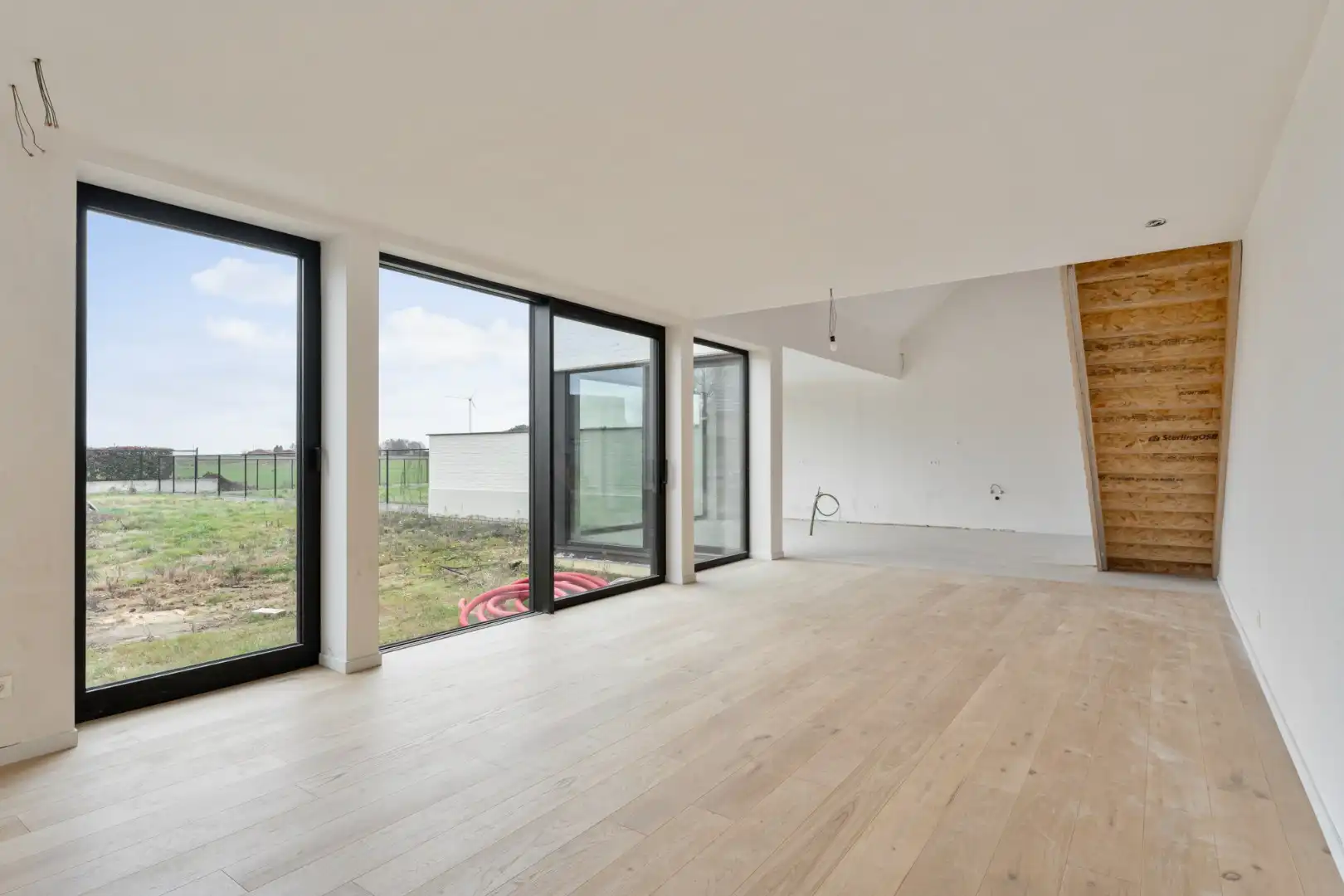 Exclusieve halfvrijstaande woning te koop na transformatie van bestaande hoeve naar 2 BEN-woningen!  foto 21