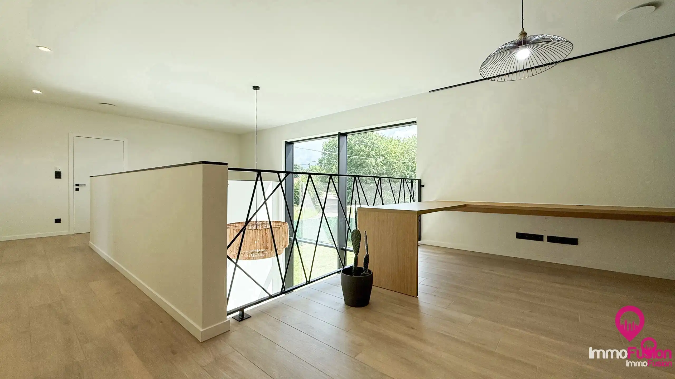 Instapklare villa met 4 slpk., laadpaal en zonnepanelen! foto 30