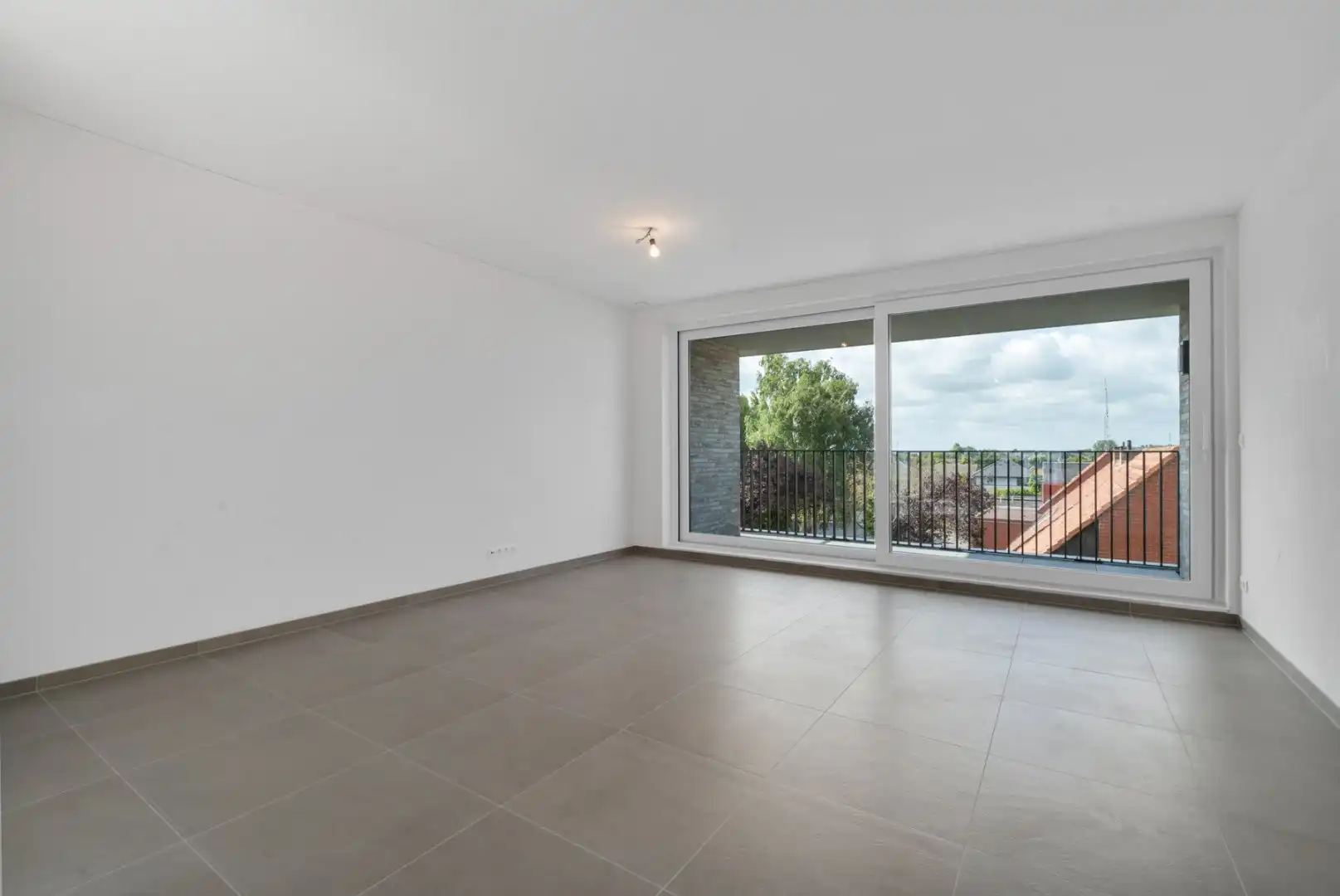 Energiezuinig en kwalitatief appartement met 2 slaapkamers en 2 terrassen. foto 5