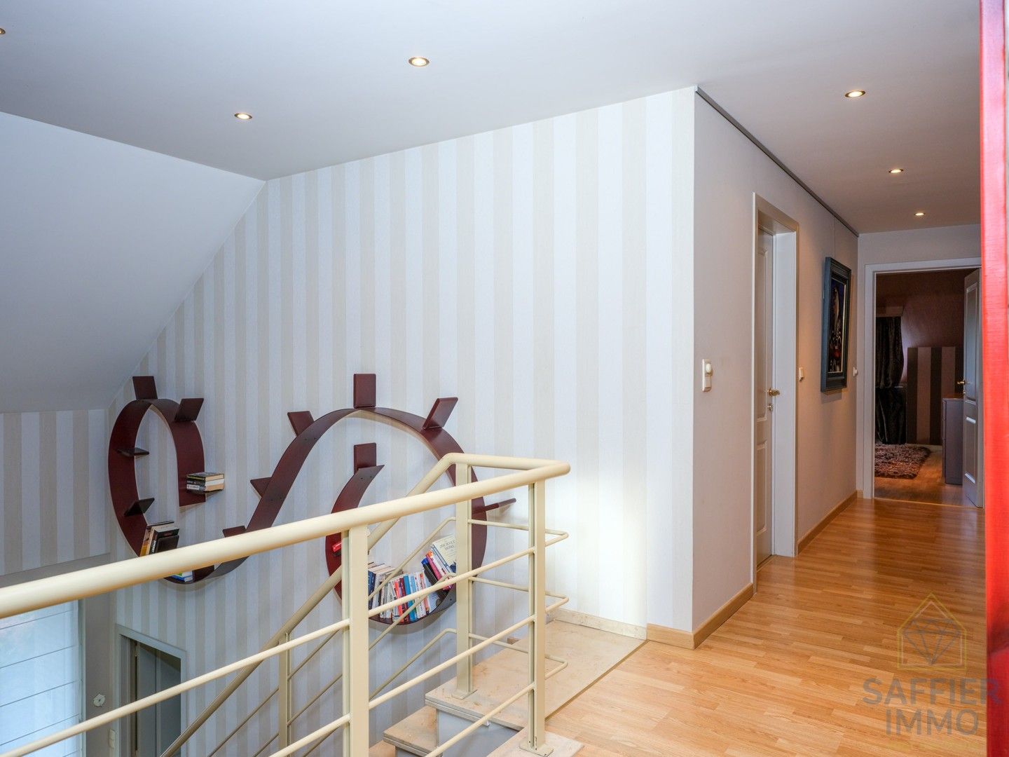 Ruim gebouw in amabachtzone met uitbreidingsmogelijkheden foto 20