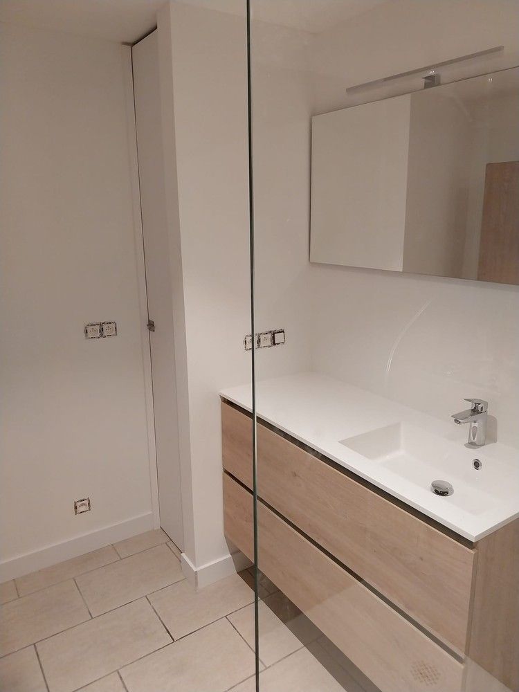 Luxe gelijkvloers appartement met grote tuin in Ruddervoorde foto 12