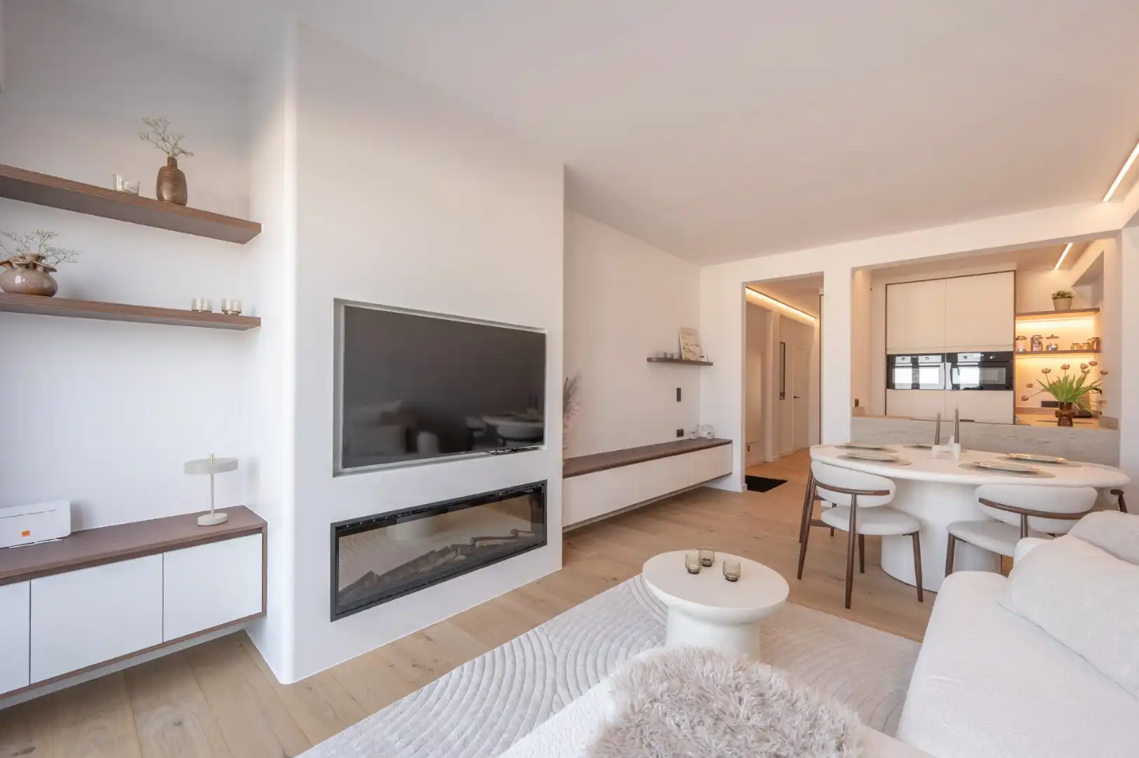 Volledig gerenoveerd appartement met FRONTAAL ZEEZICHT foto 2