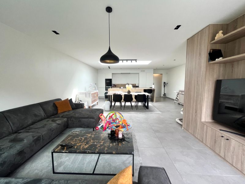 INSTAPKLARE RECENTE WONING IN CENTRUM ERTVELDE foto 3