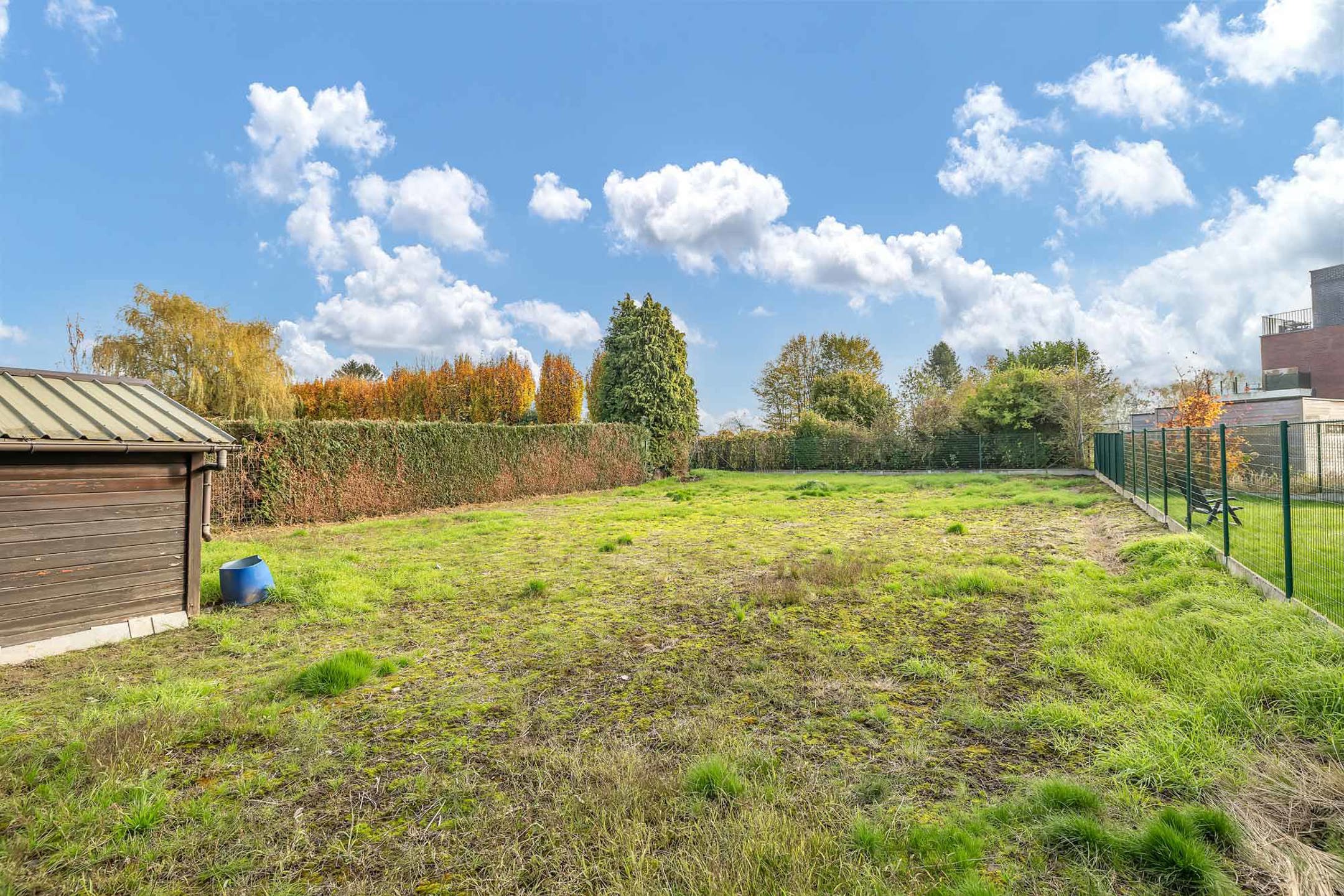 Goed onderhouden bungalow nabij het centrum foto 17