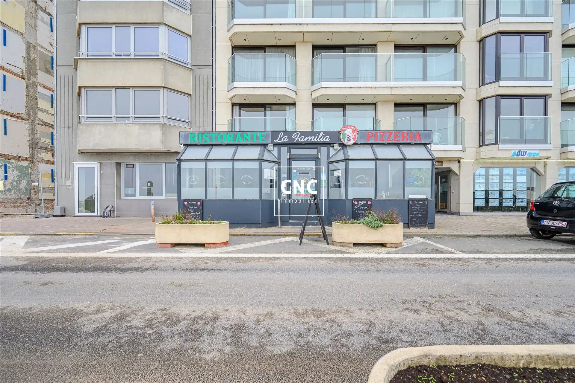 Zeer ruim en instapklaar handelspand aan Zeedijk-Heist foto 2