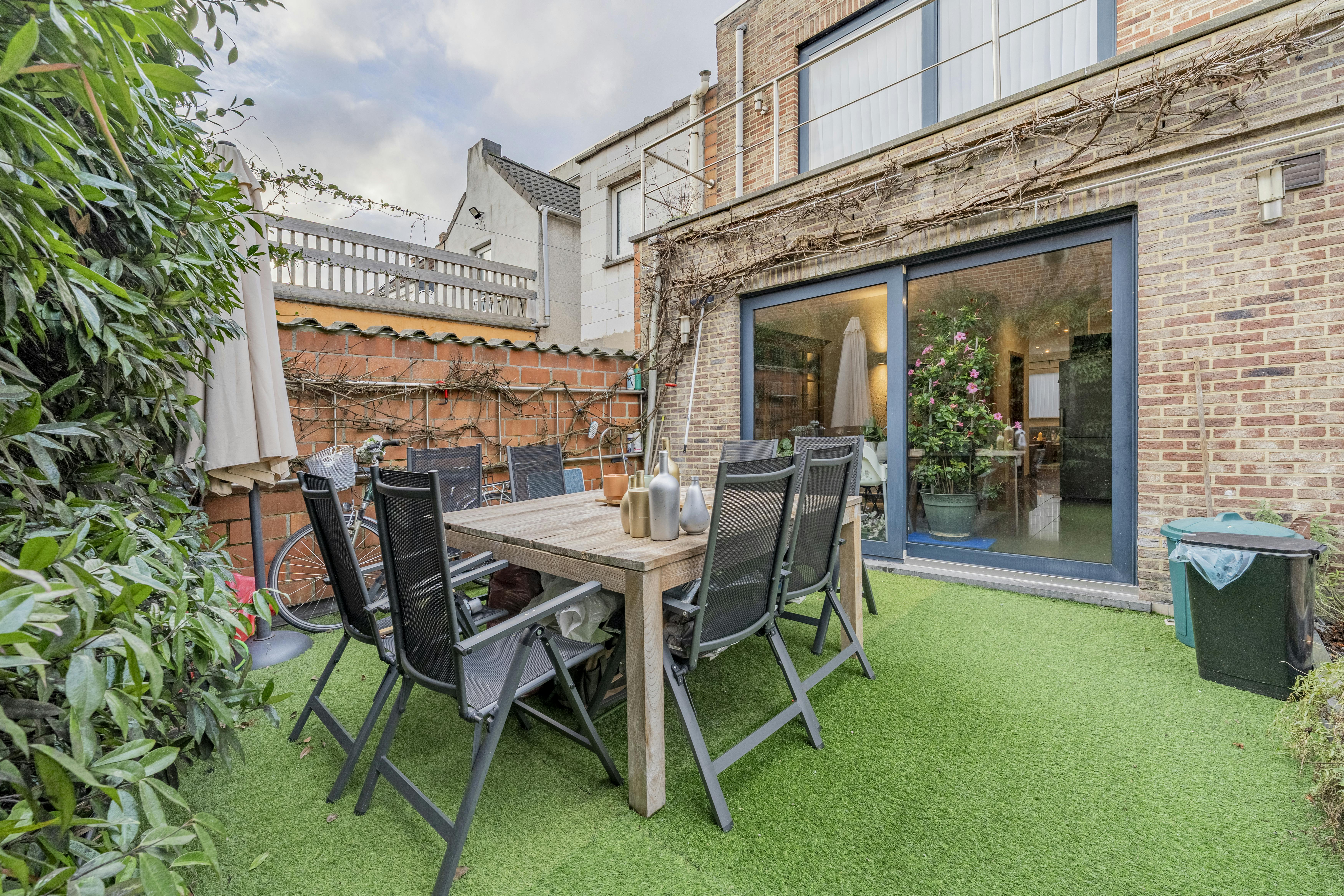 Instapklaar huis met 4 slaapkamers te koop in Boom foto 11