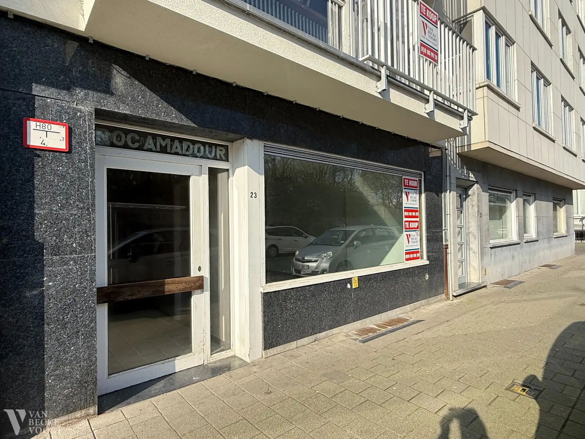 Handelsgelijkvloers 110m² foto 2