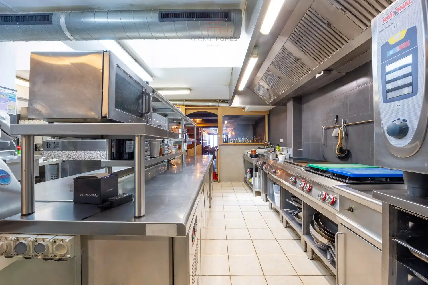 Exclusieve Horeca-gelijkvloers op de Zeedijk in Knokke. foto 9