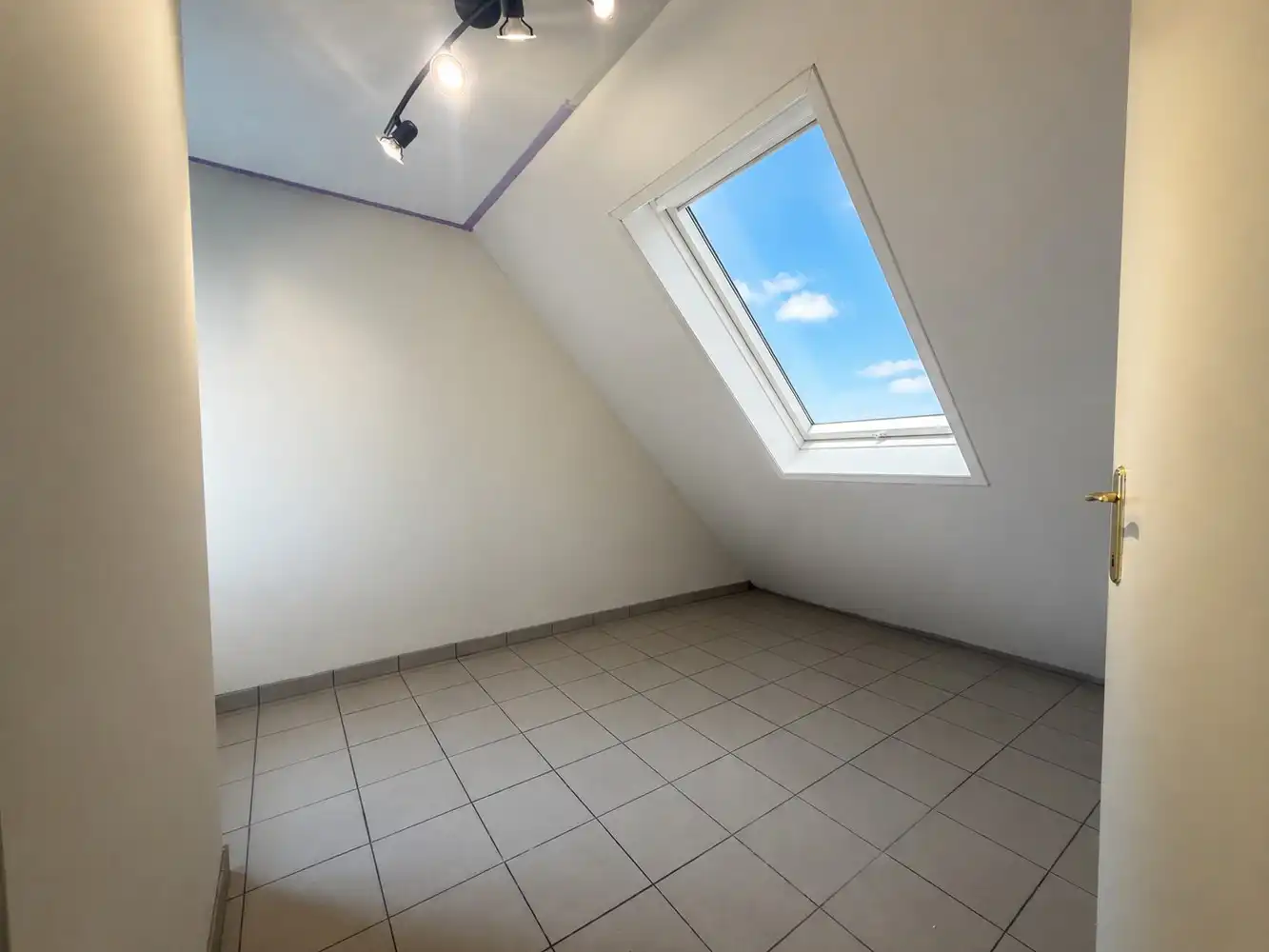TE HUUR I 2 SLPK I VLAK BIJ MECHELEN foto 10