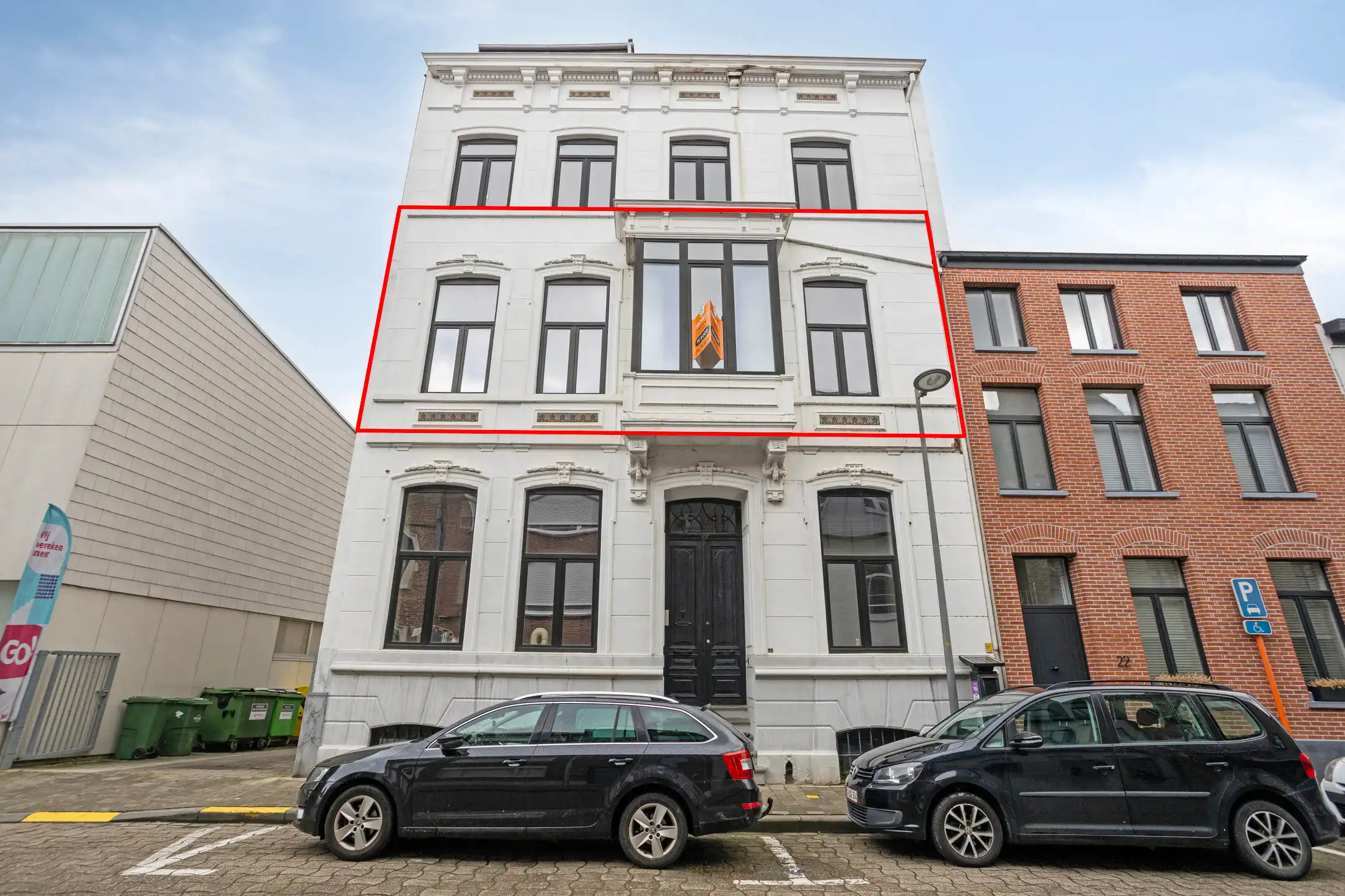 Gerenoveerd appartement met 2 slaapkamers te centrum Tienen foto {{pictureIndex}}