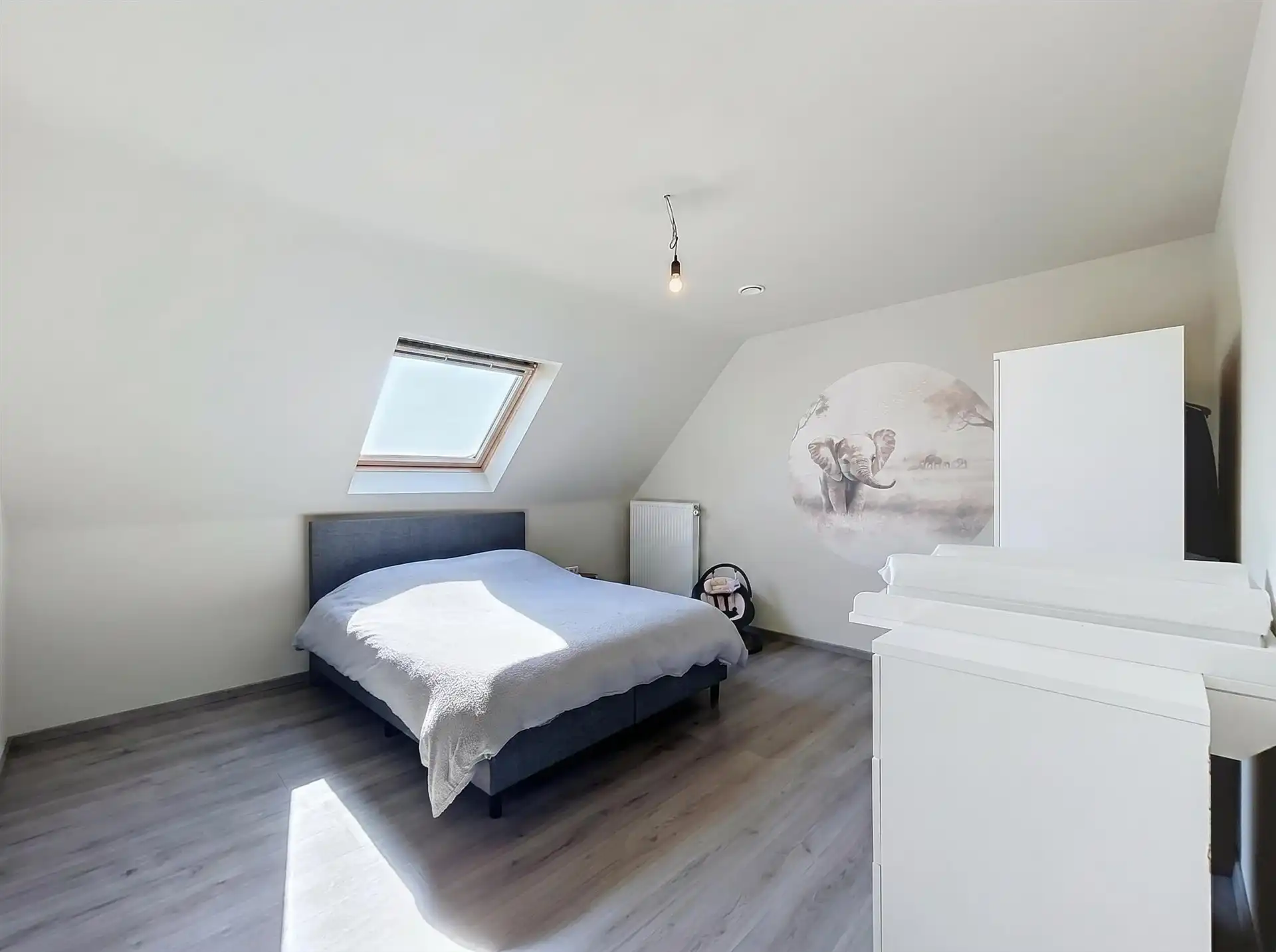 Energiezuinige gezinswoning met 3 slaapkamers en inpandige garage  op toplocatie  foto 12