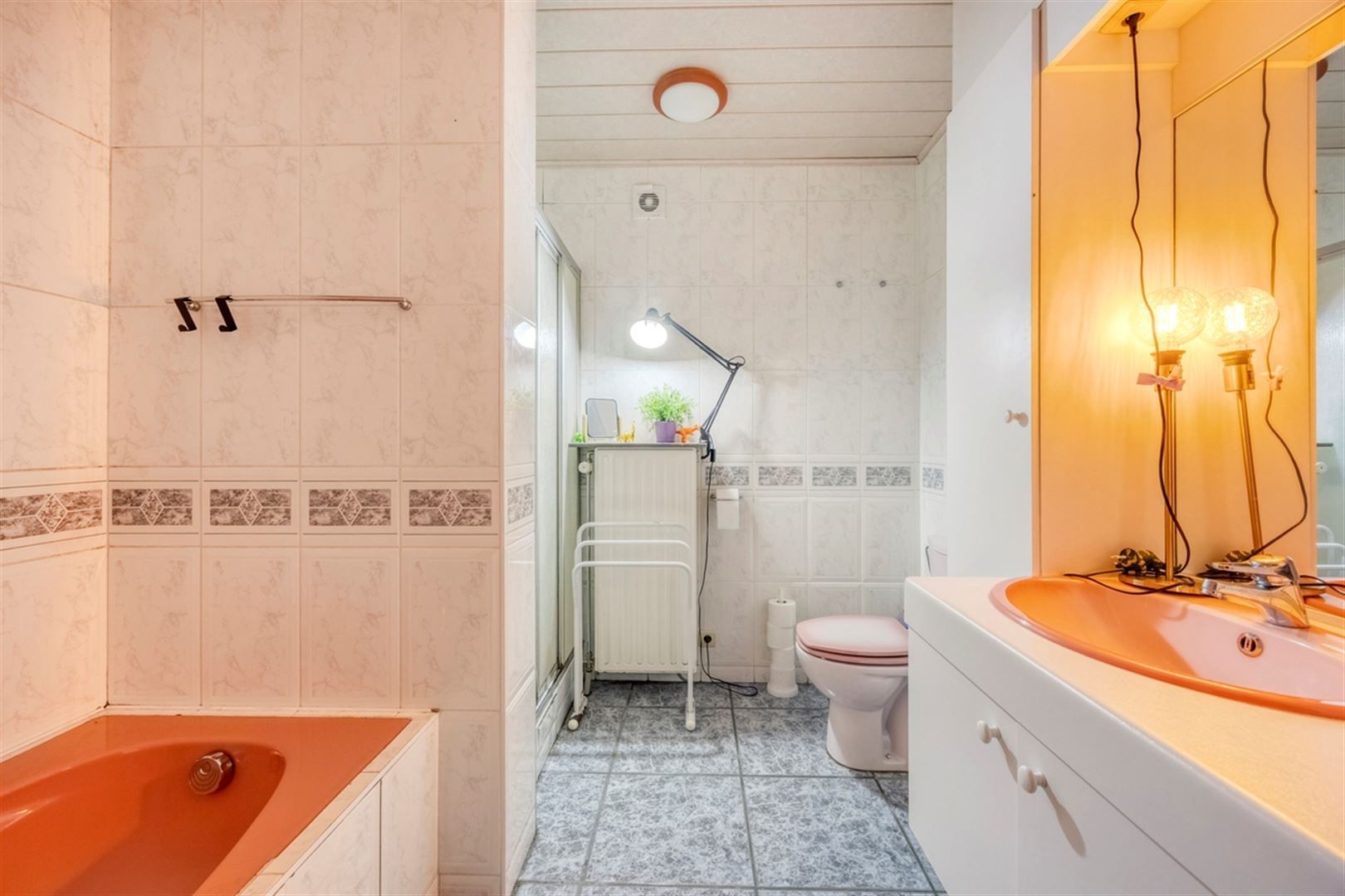 Ruime rijwoning met garage foto 10