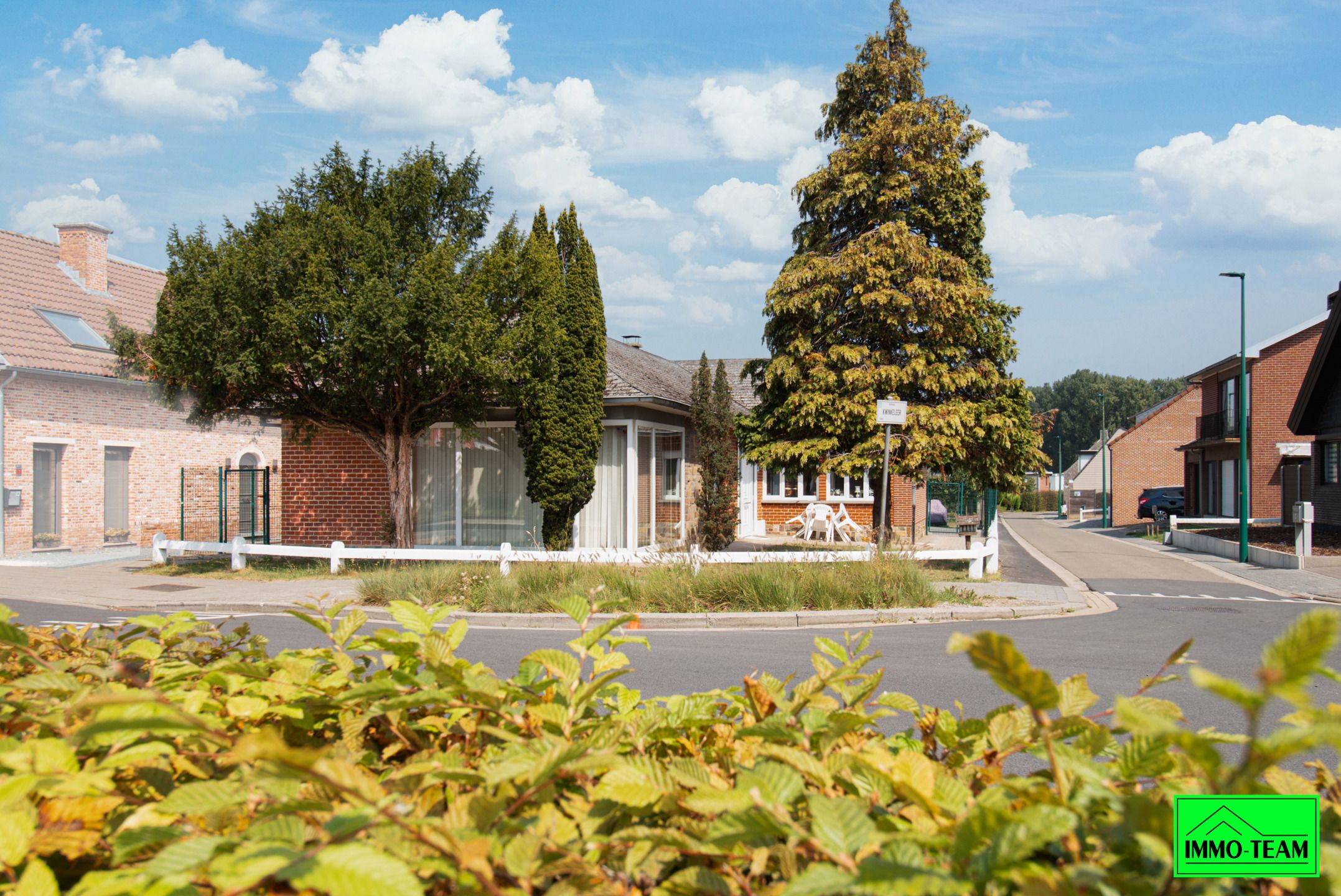 Instapklare bungalow met 5 slaapkamers foto 2